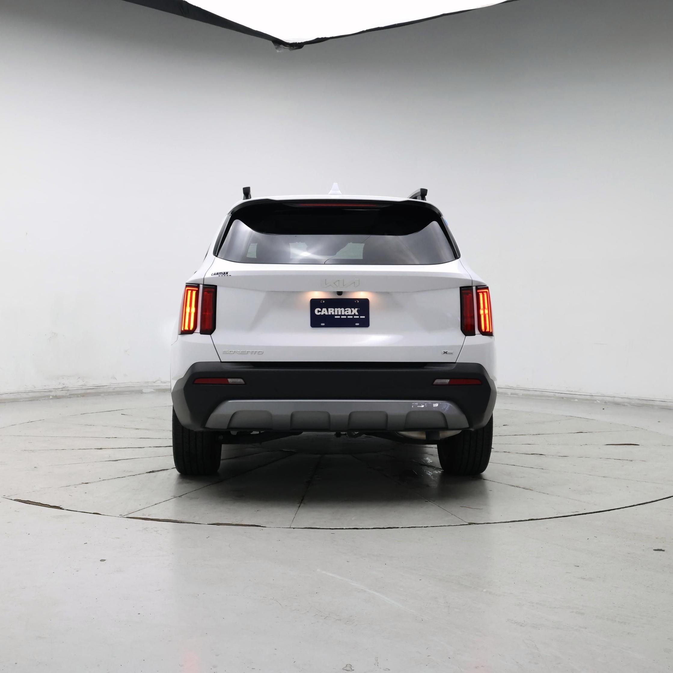 Thumbnail: 2023 Kia Sorento - 6