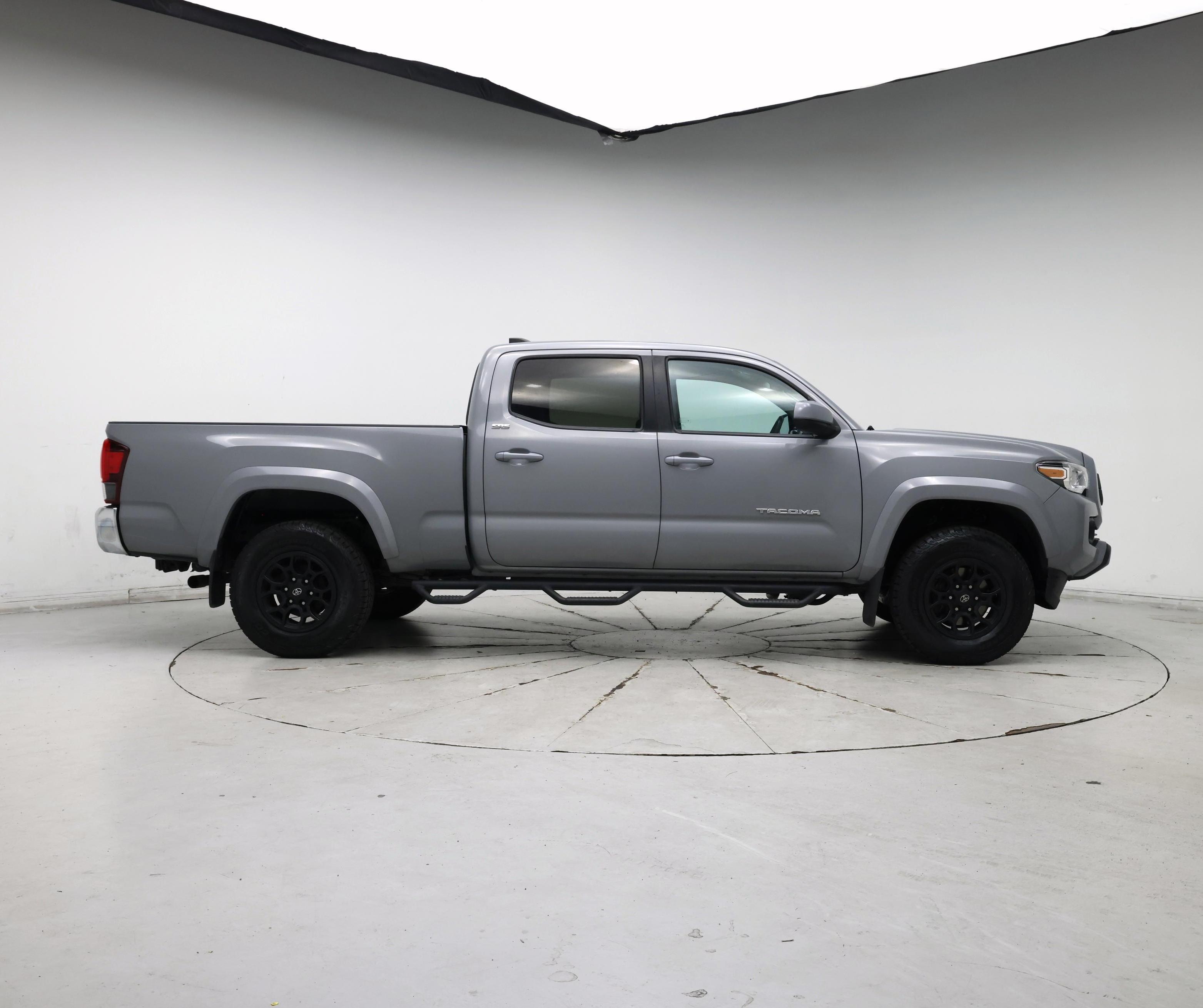Thumbnail: 2021 Toyota Tacoma - 7