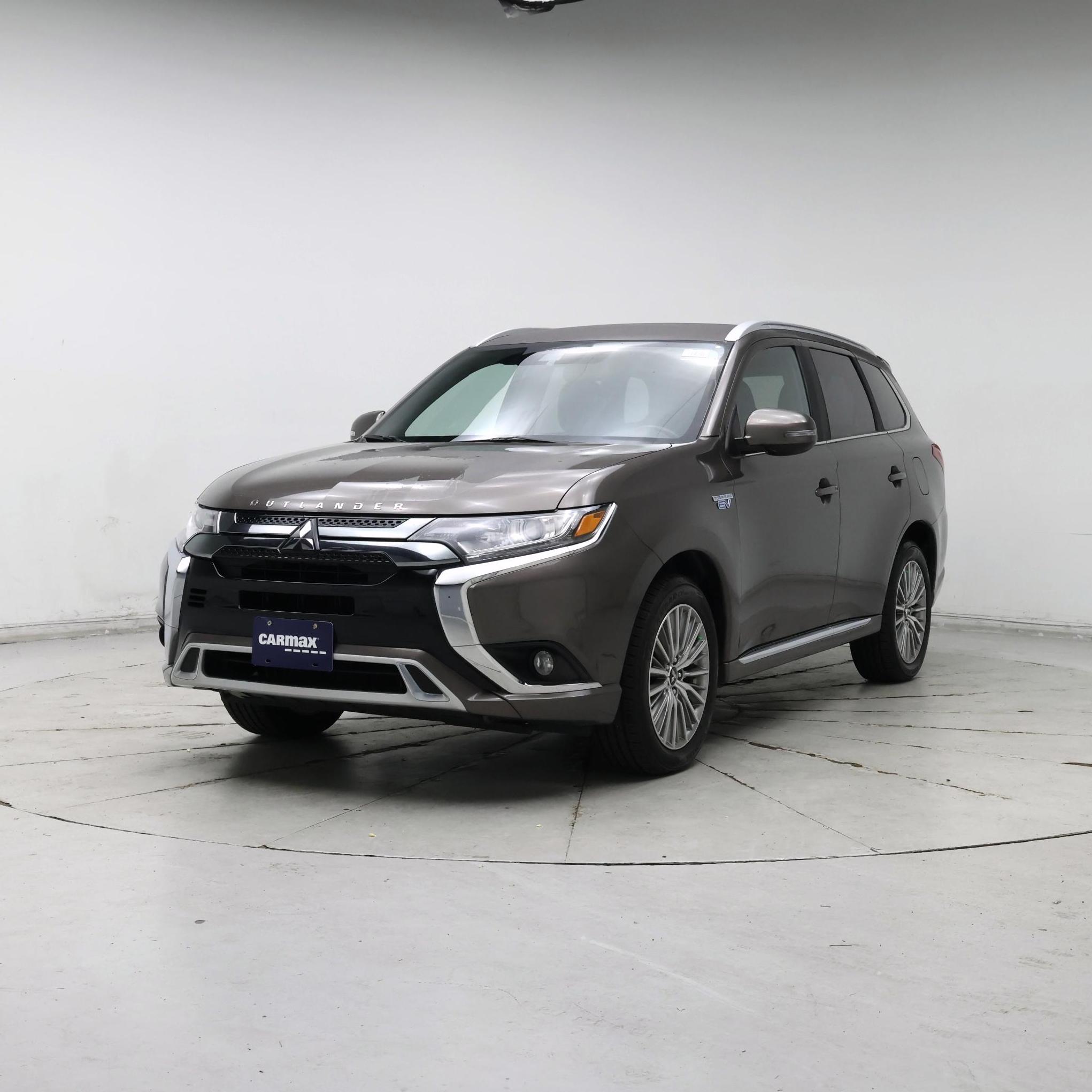 Thumbnail: 2020 Mitsubishi Outlander - 4