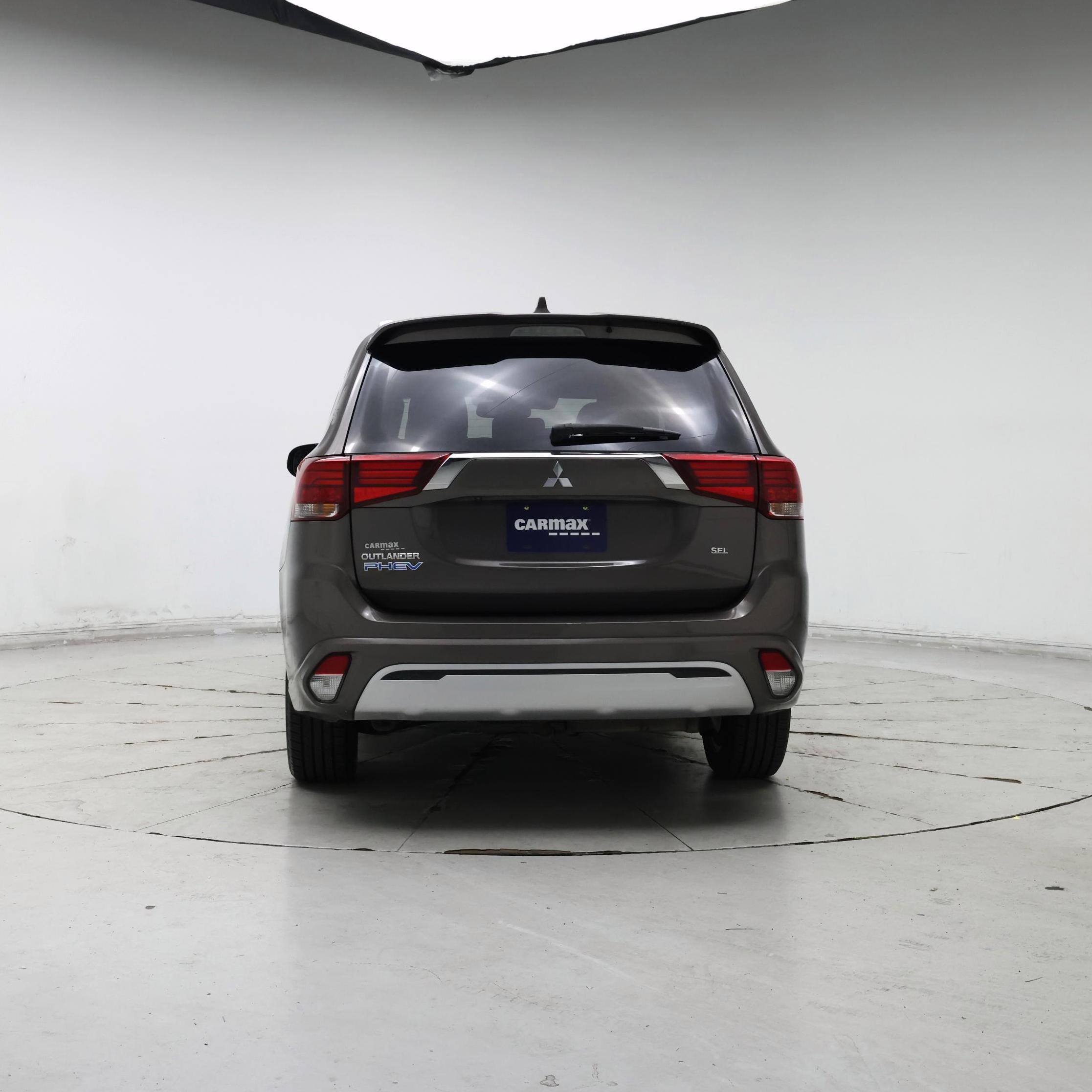 Thumbnail: 2020 Mitsubishi Outlander - 6