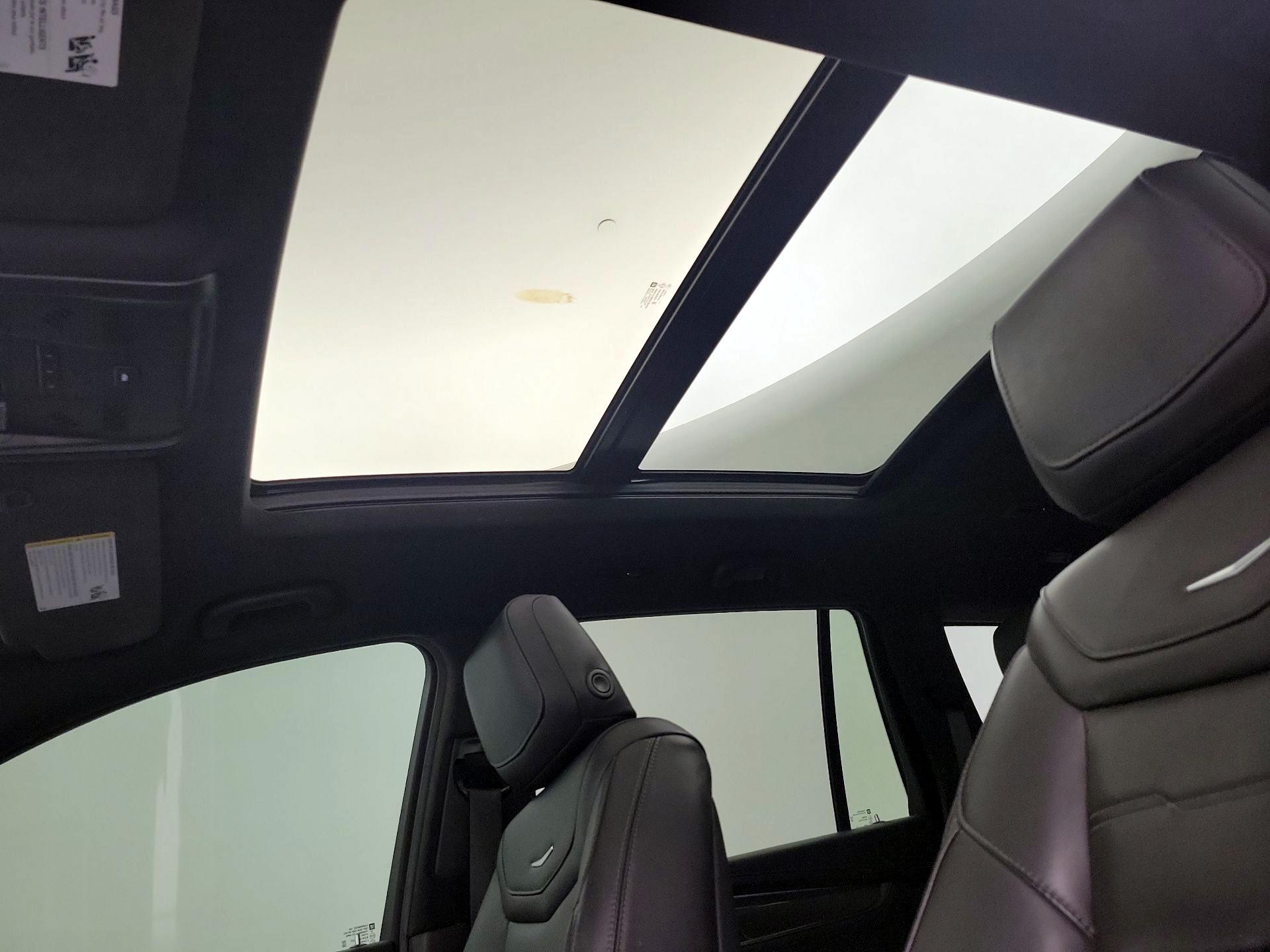 Thumbnail: 2022 Cadillac XT6 - 20