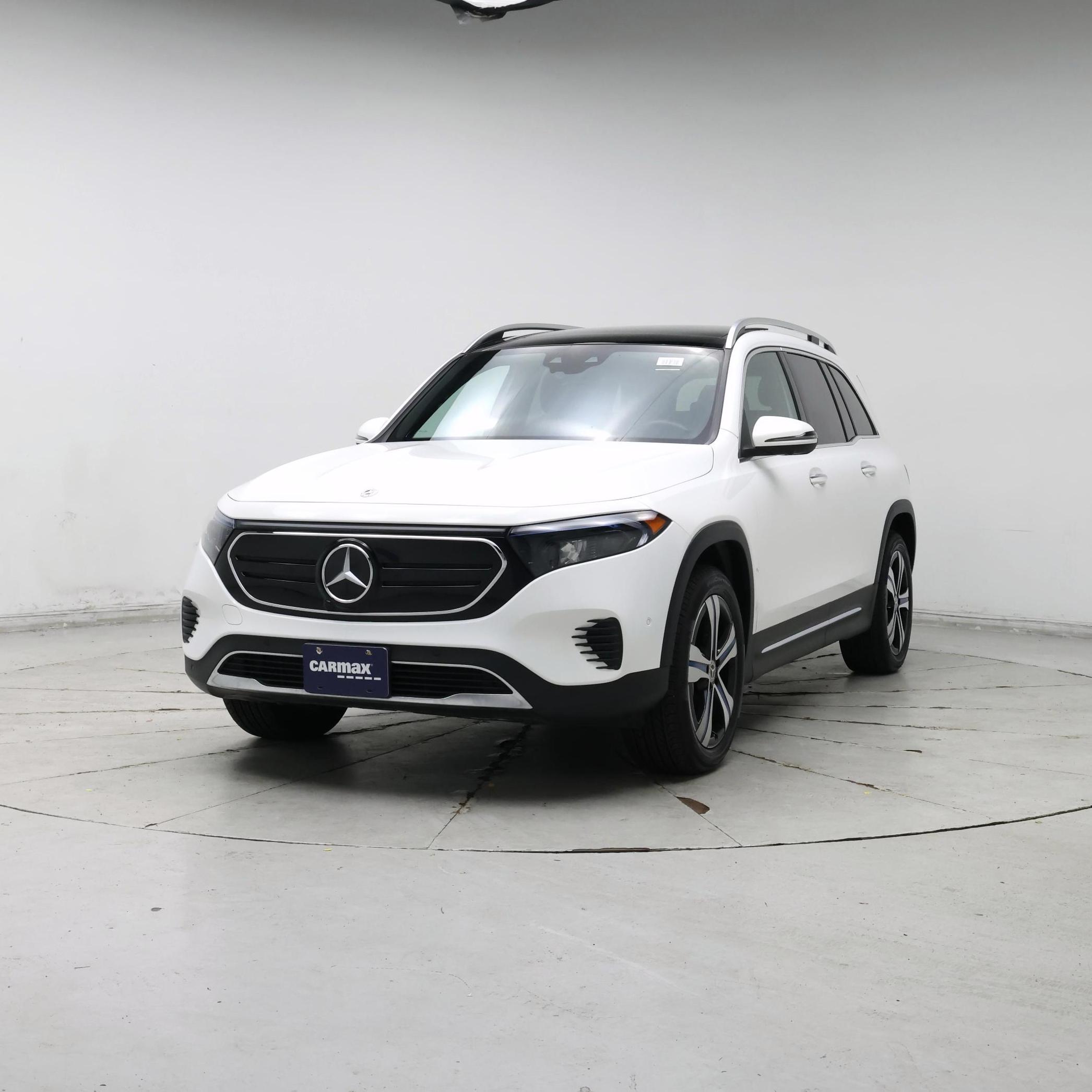 Thumbnail: 2023 Mercedes-Benz EQB - 4
