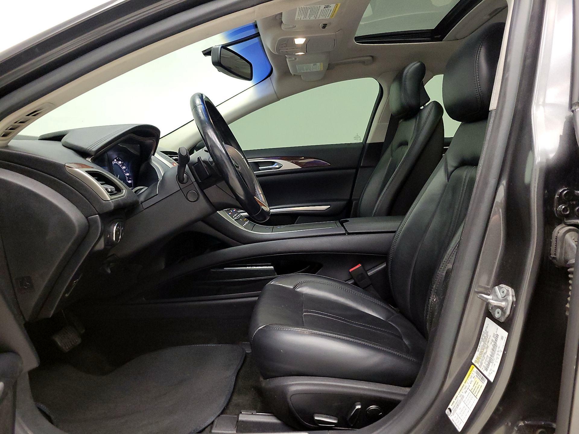 Thumbnail: 2016 Lincoln MKZ - 11