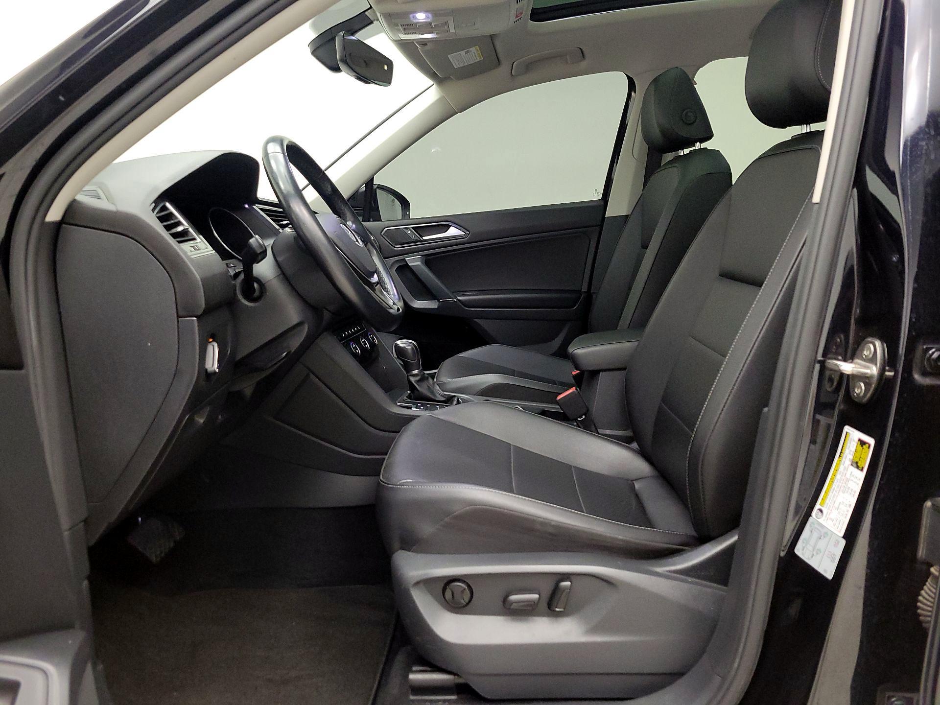 Thumbnail: 2018 Volkswagen Tiguan - 11