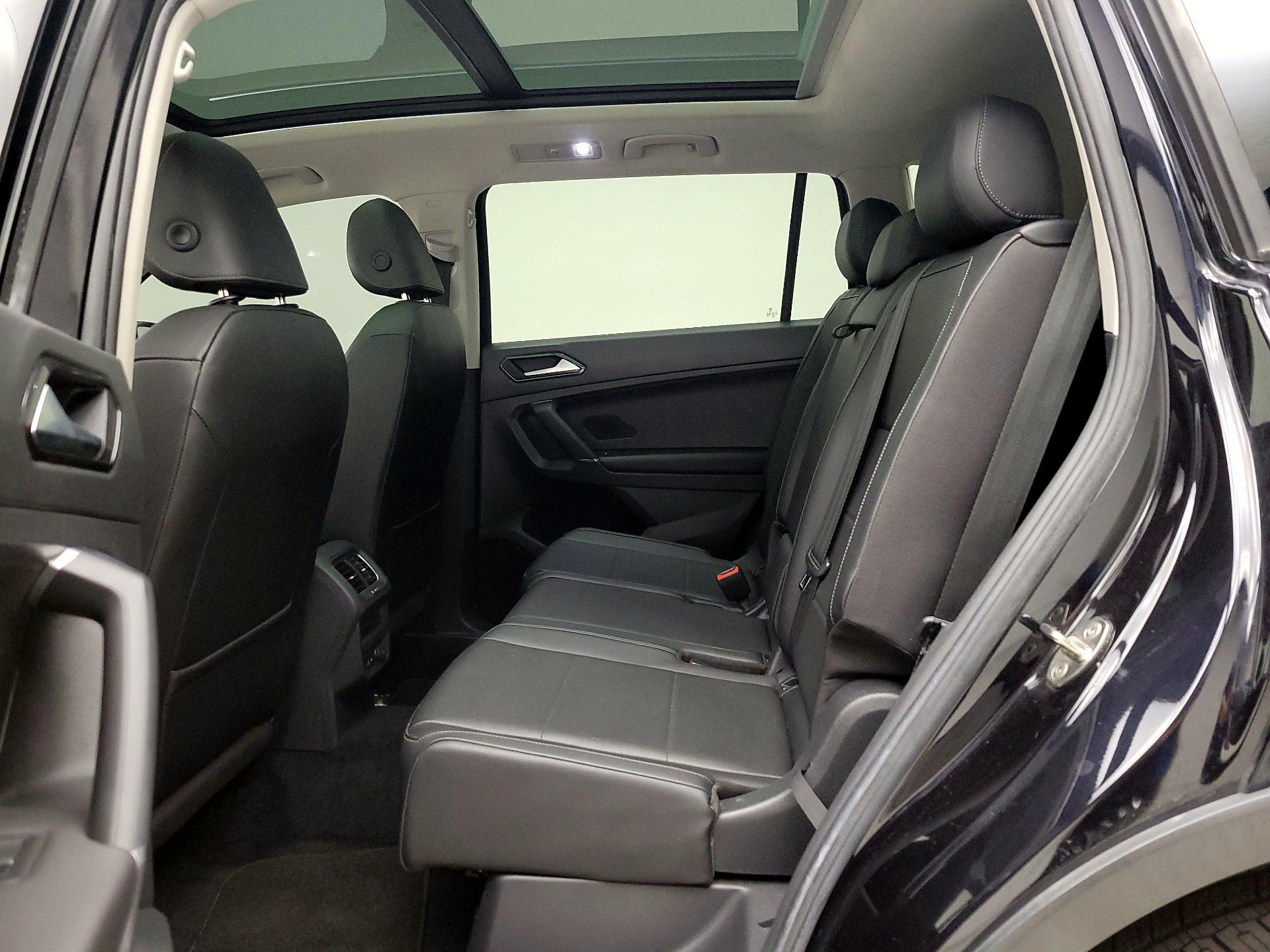 Thumbnail: 2018 Volkswagen Tiguan - 20