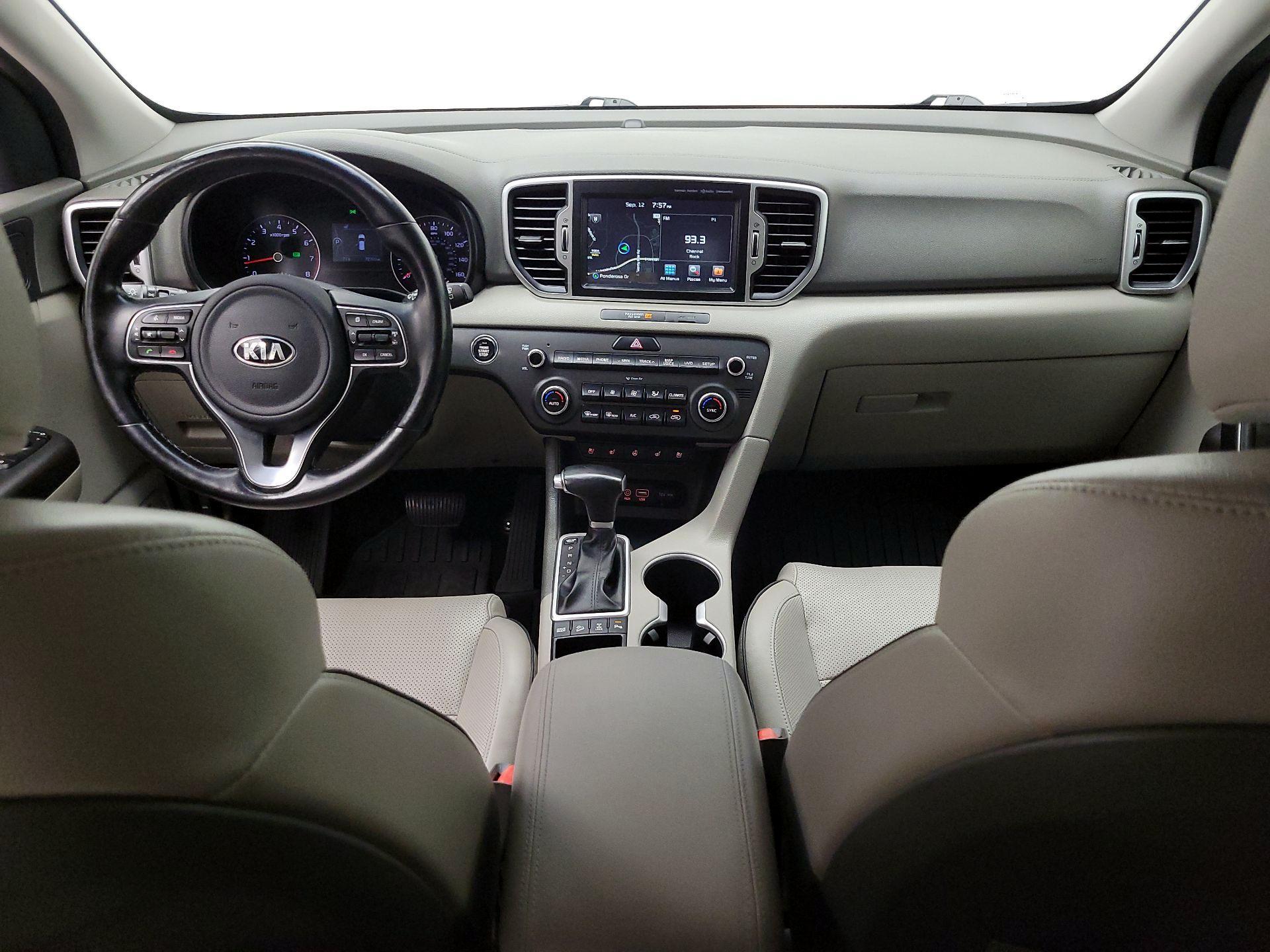 Thumbnail: 2017 Kia Sportage - 9