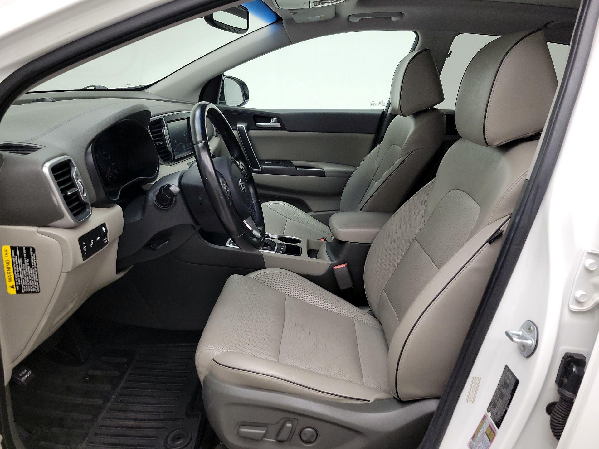 Thumbnail: 2017 Kia Sportage - 11