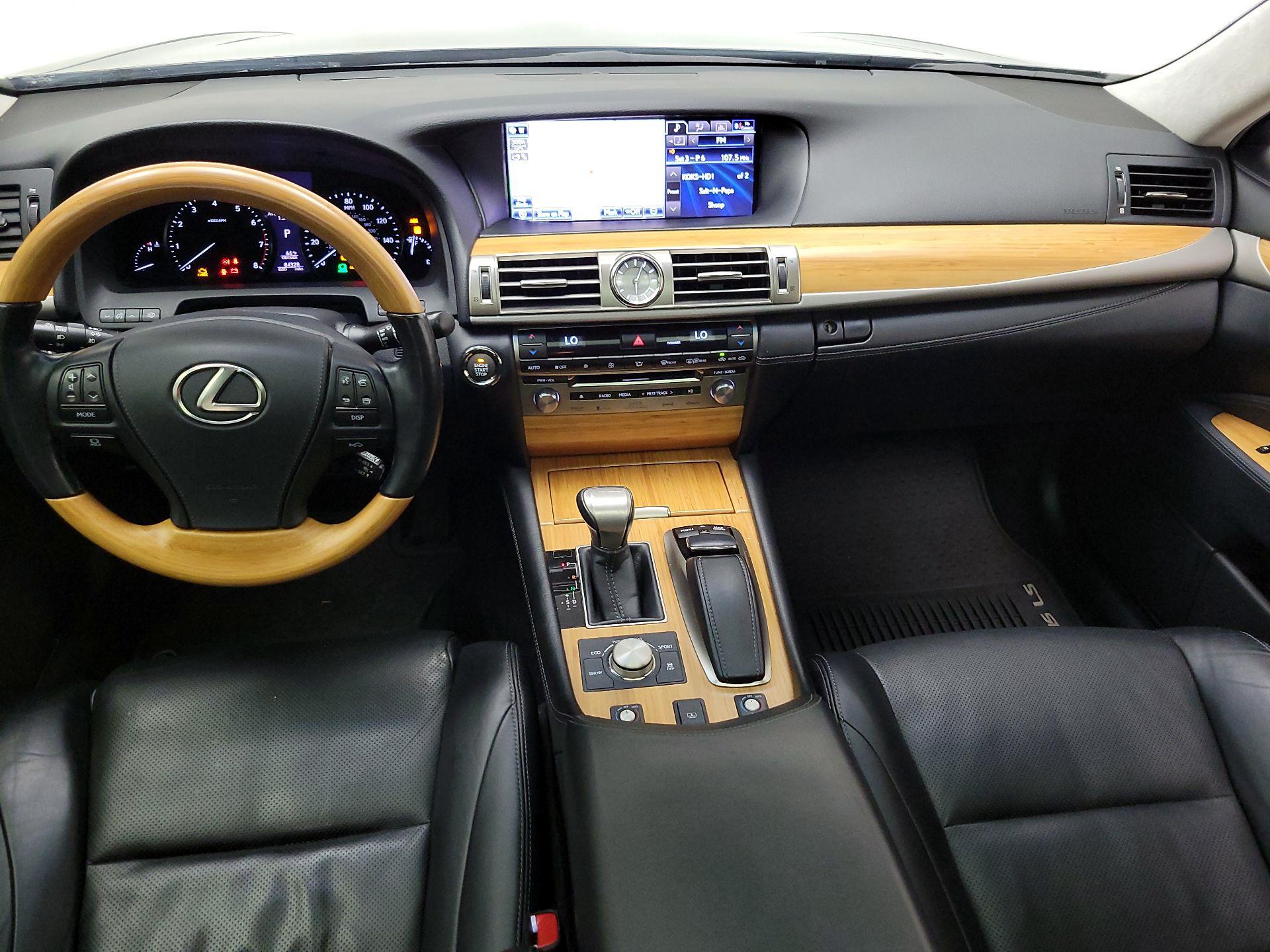Thumbnail: 2014 Lexus LS - 9