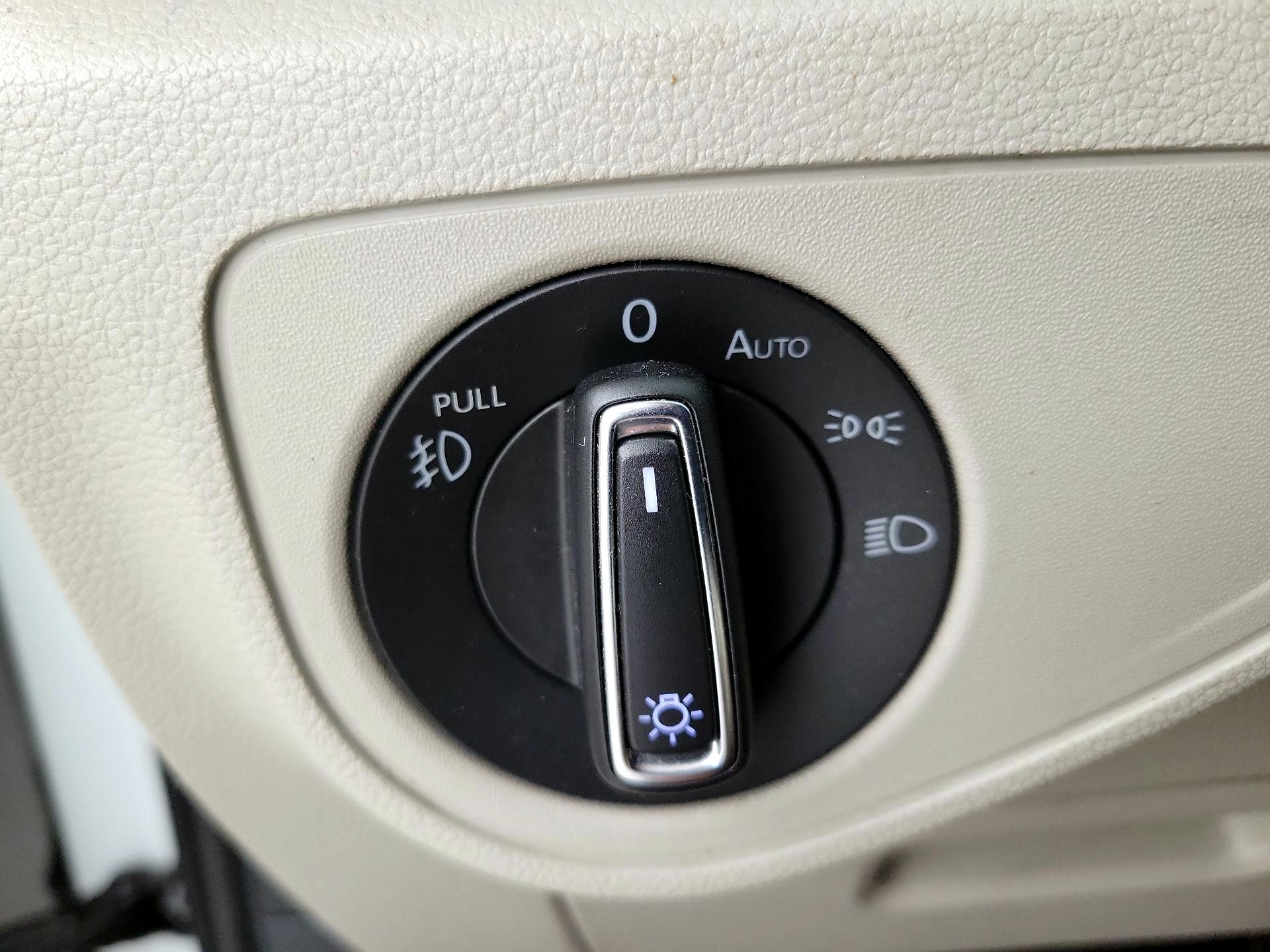Thumbnail: 2019 Volkswagen Atlas - 13