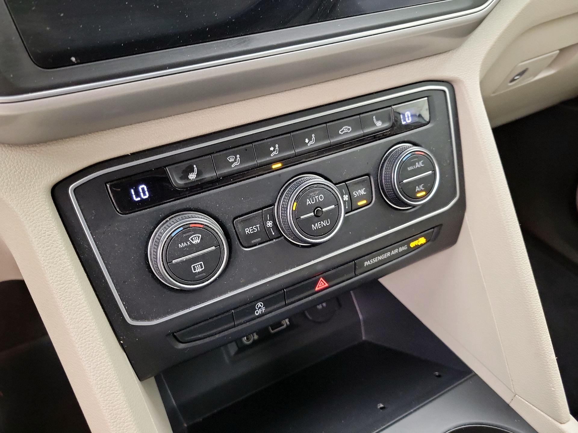 Thumbnail: 2019 Volkswagen Atlas - 16