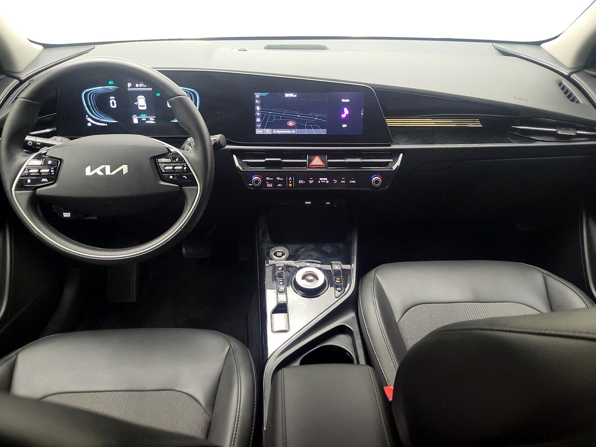 Thumbnail: 2024 Kia Niro - 9