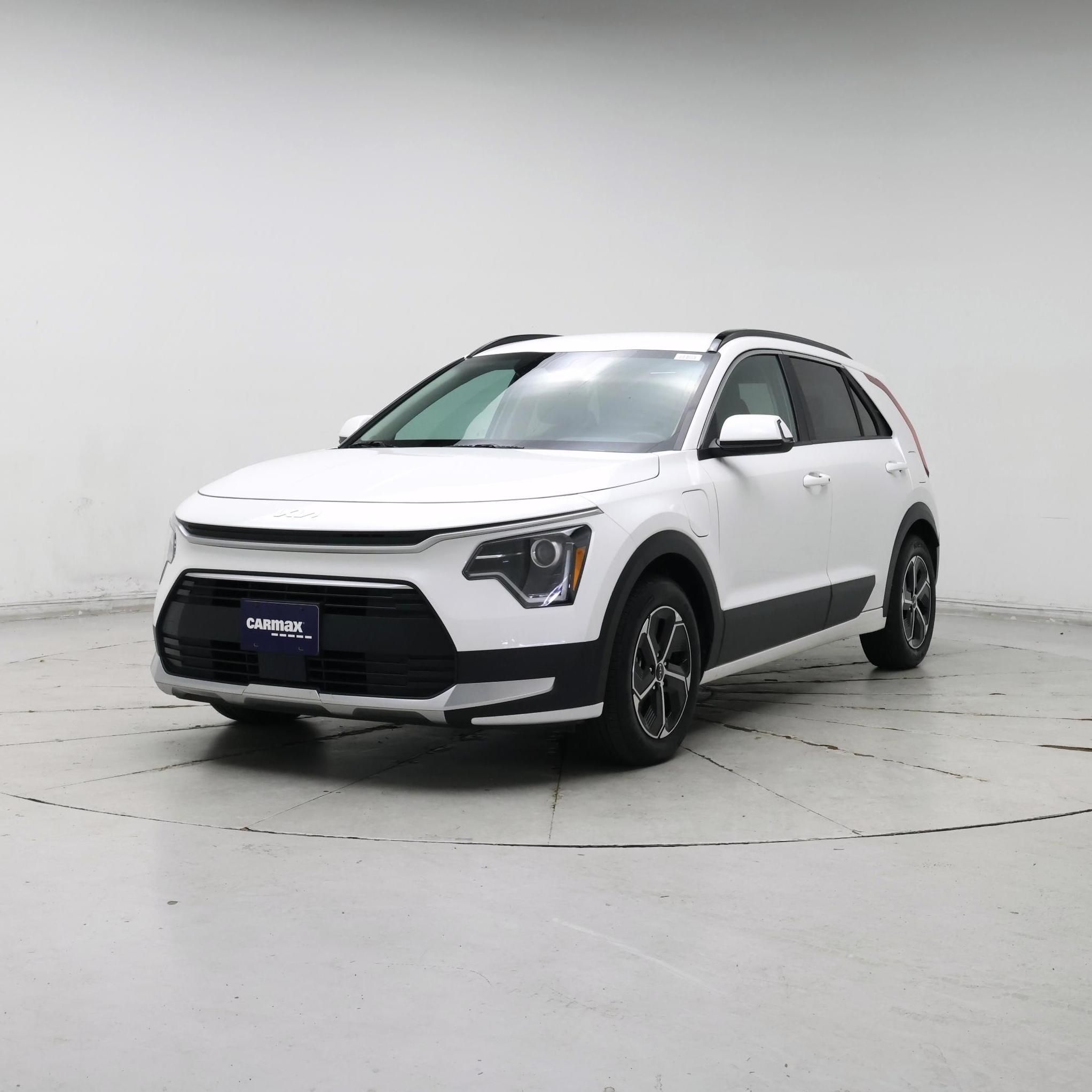 Thumbnail: 2024 Kia Niro - 4
