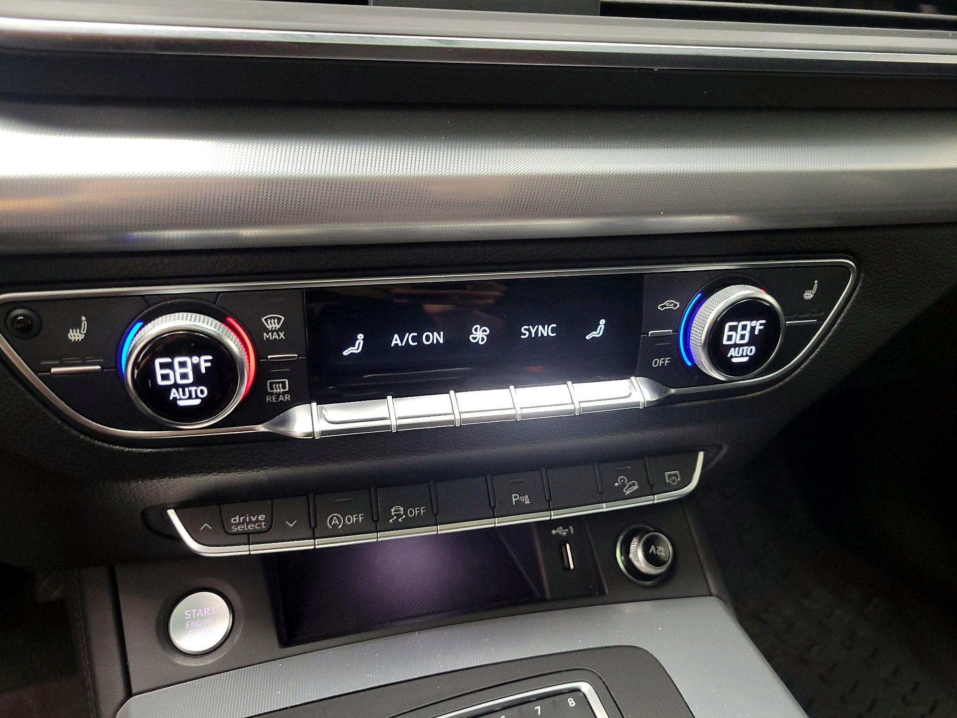 Thumbnail: 2020 Audi Q5 - 17