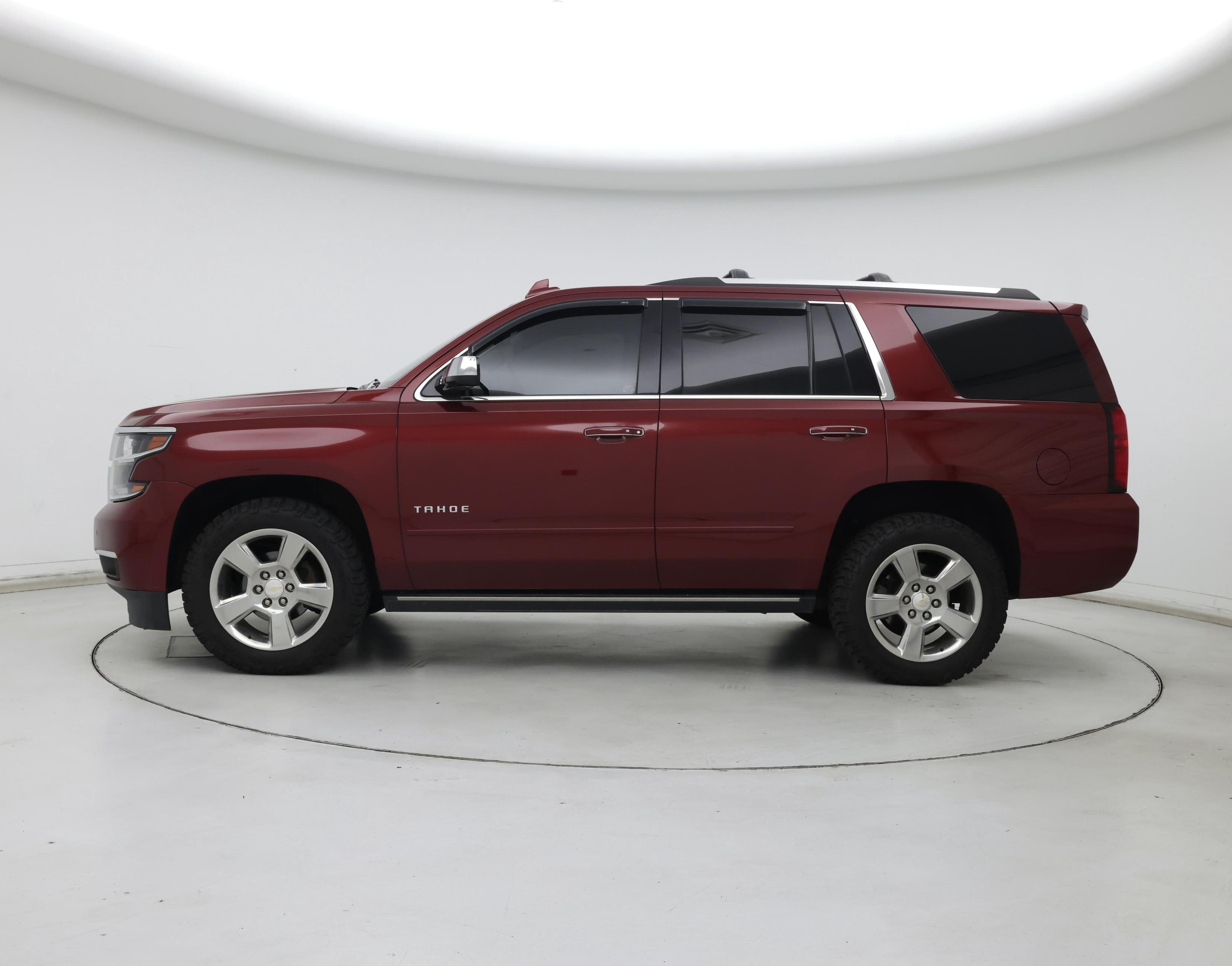 Thumbnail: 2020 Chevrolet Tahoe - 3