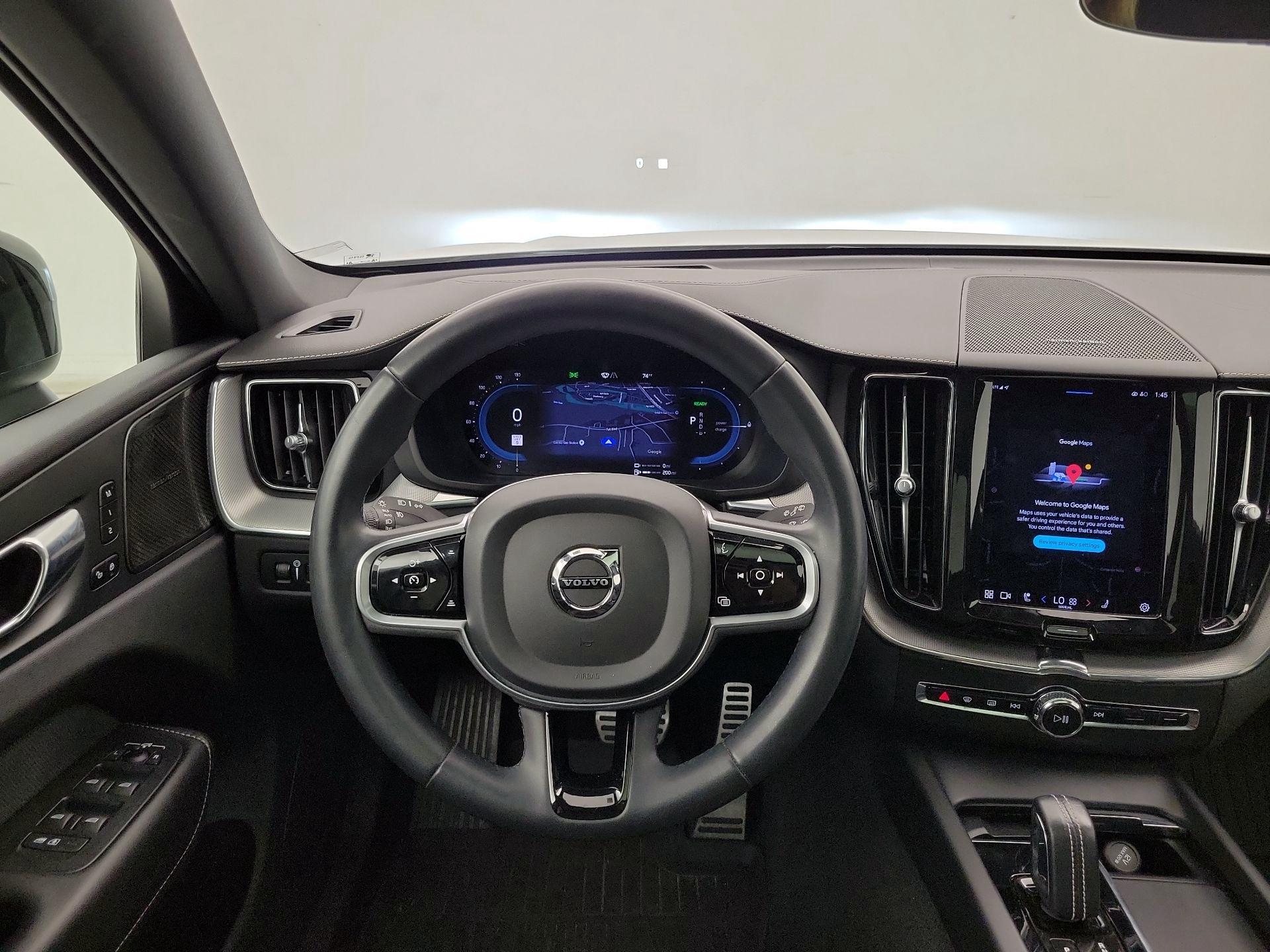 Thumbnail: 2022 Volvo XC60 - 10