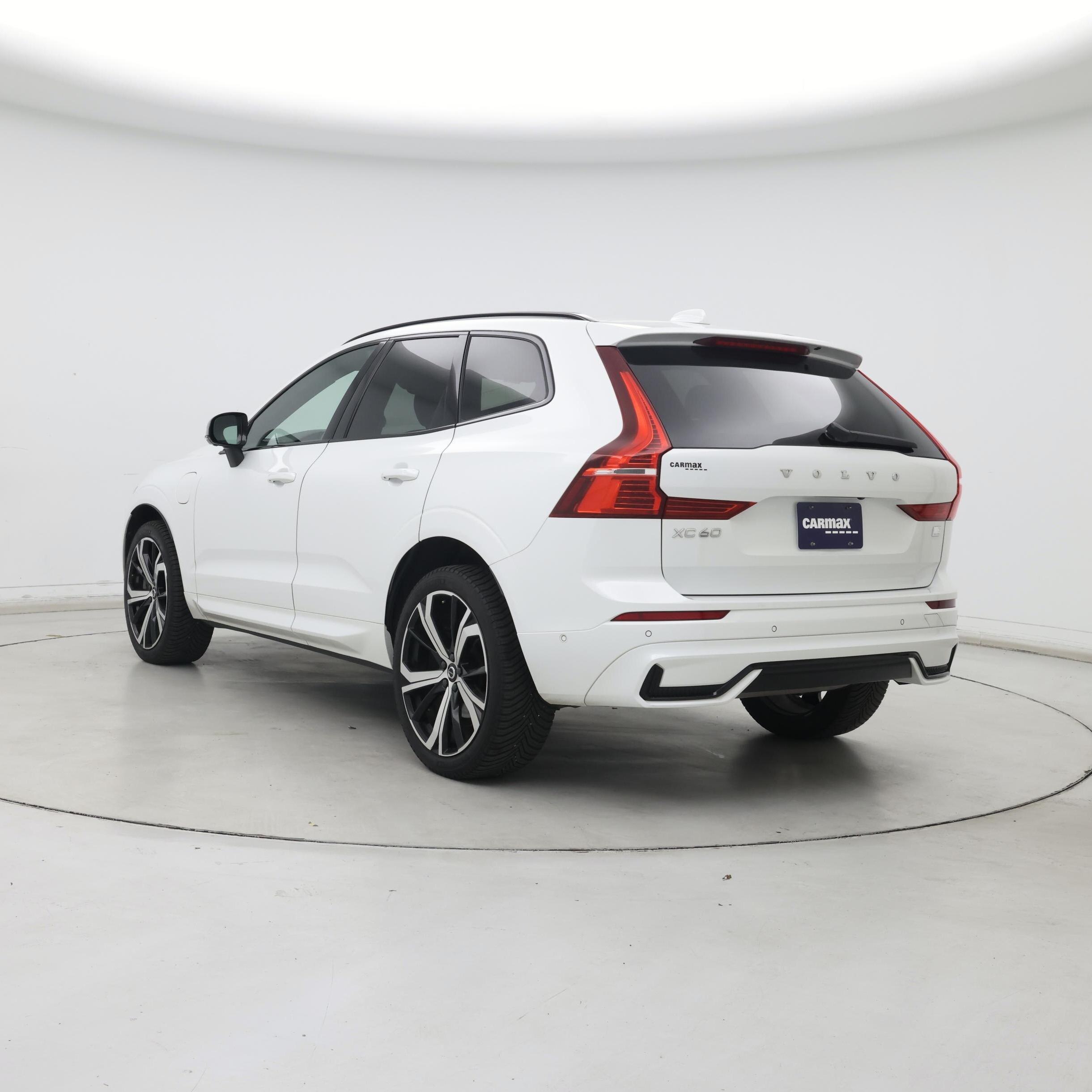 Thumbnail: 2022 Volvo XC60 - 2