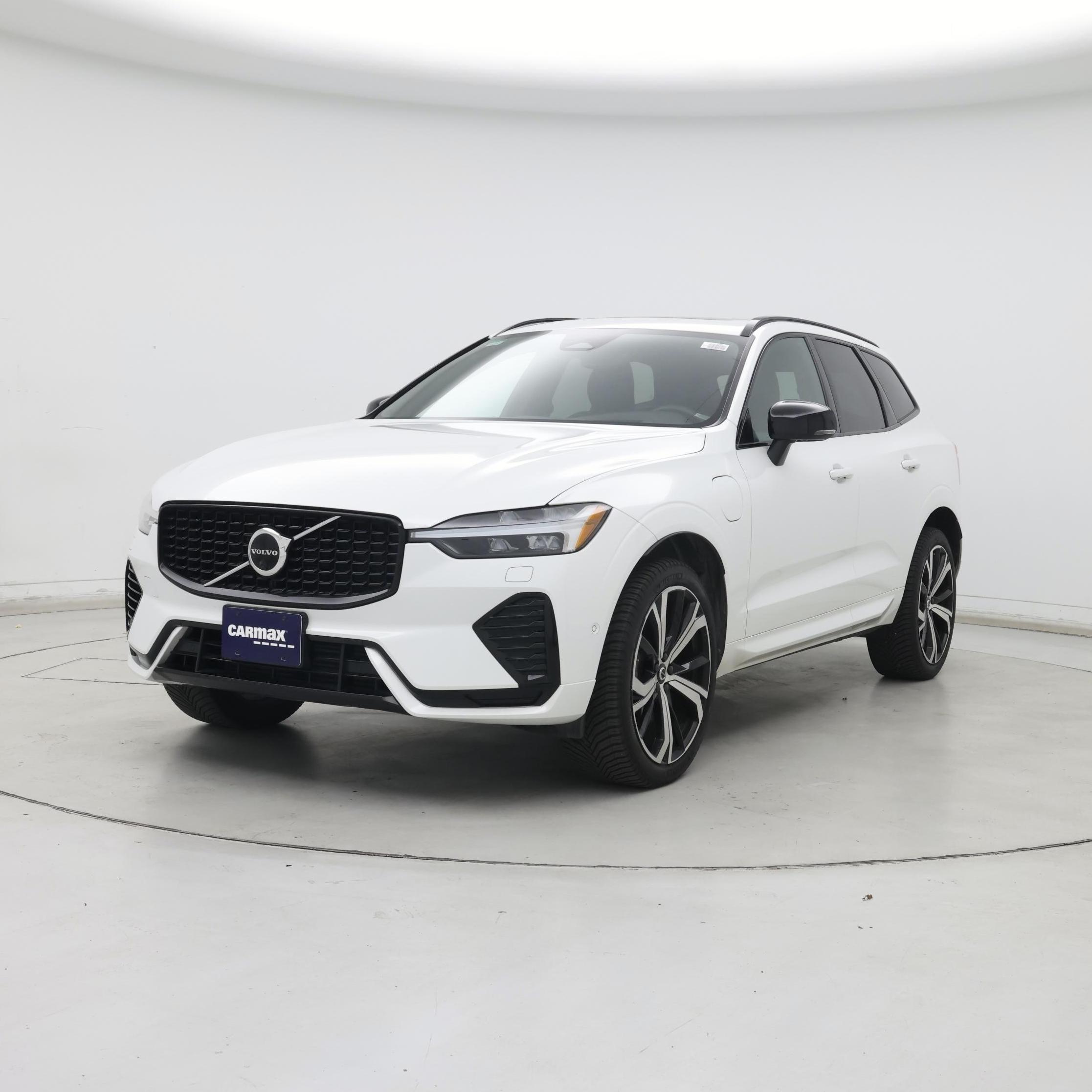 Thumbnail: 2022 Volvo XC60 - 4