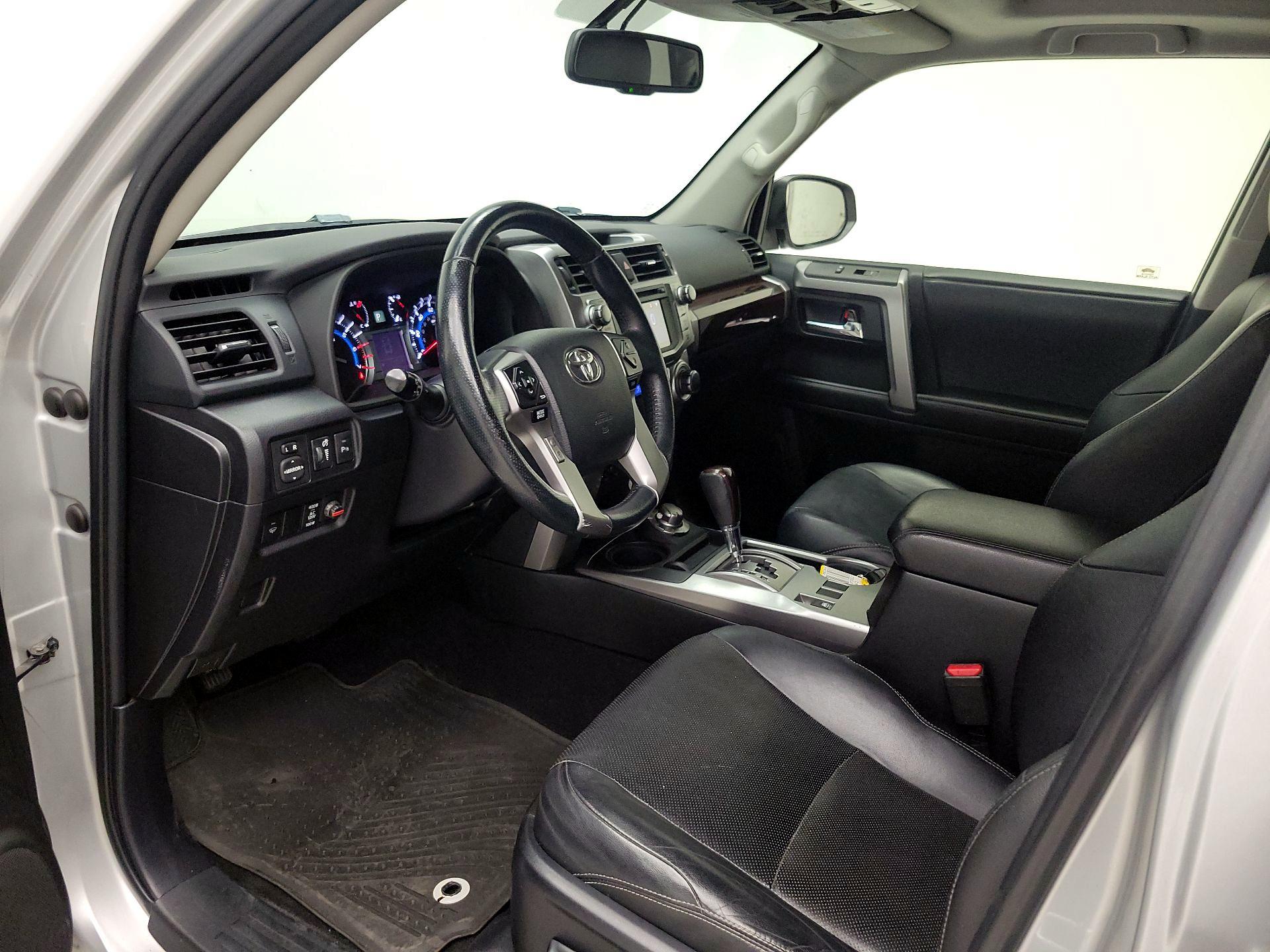 Thumbnail: 2015 Toyota 4Runner - 11