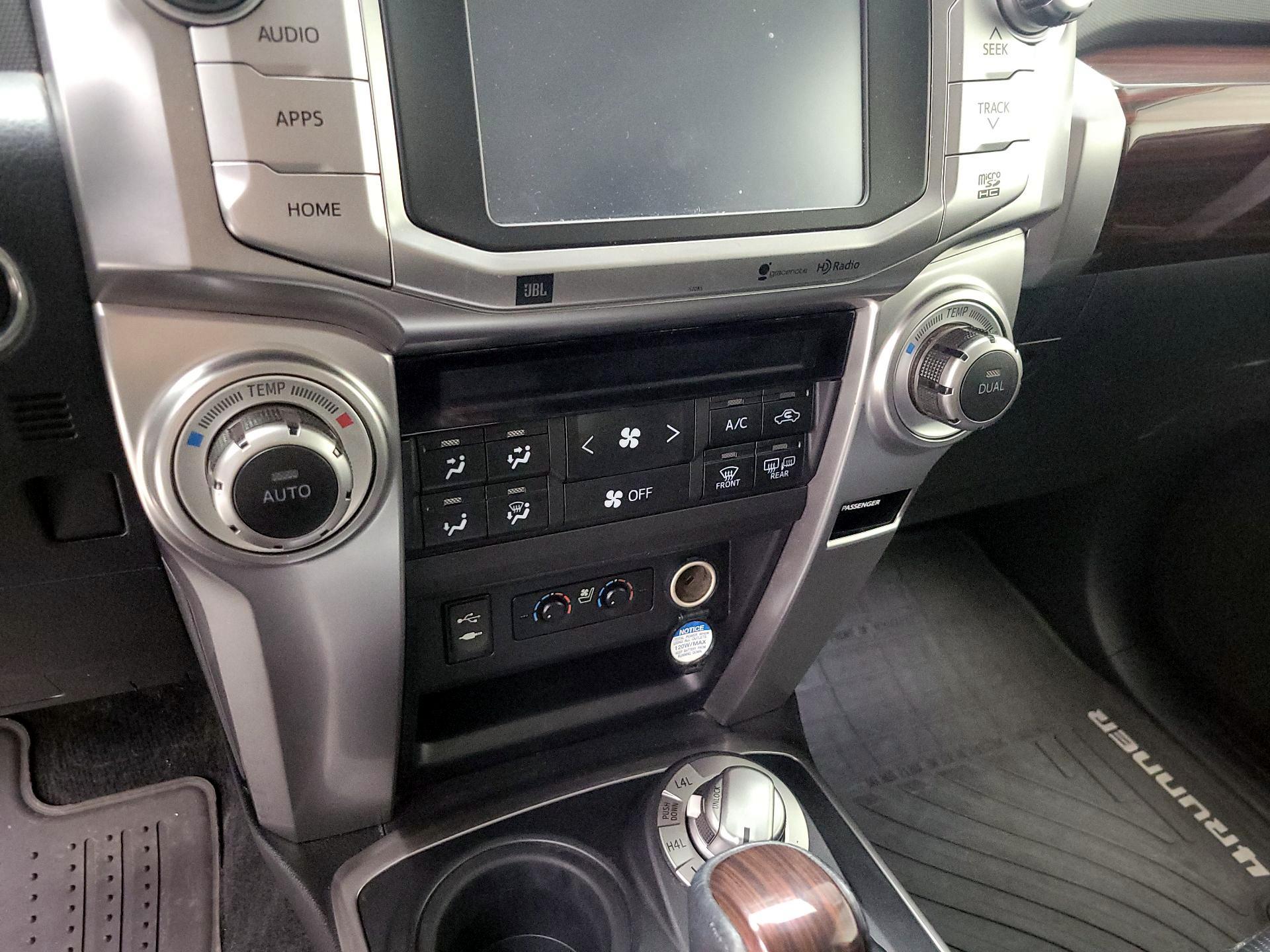 Thumbnail: 2015 Toyota 4Runner - 16