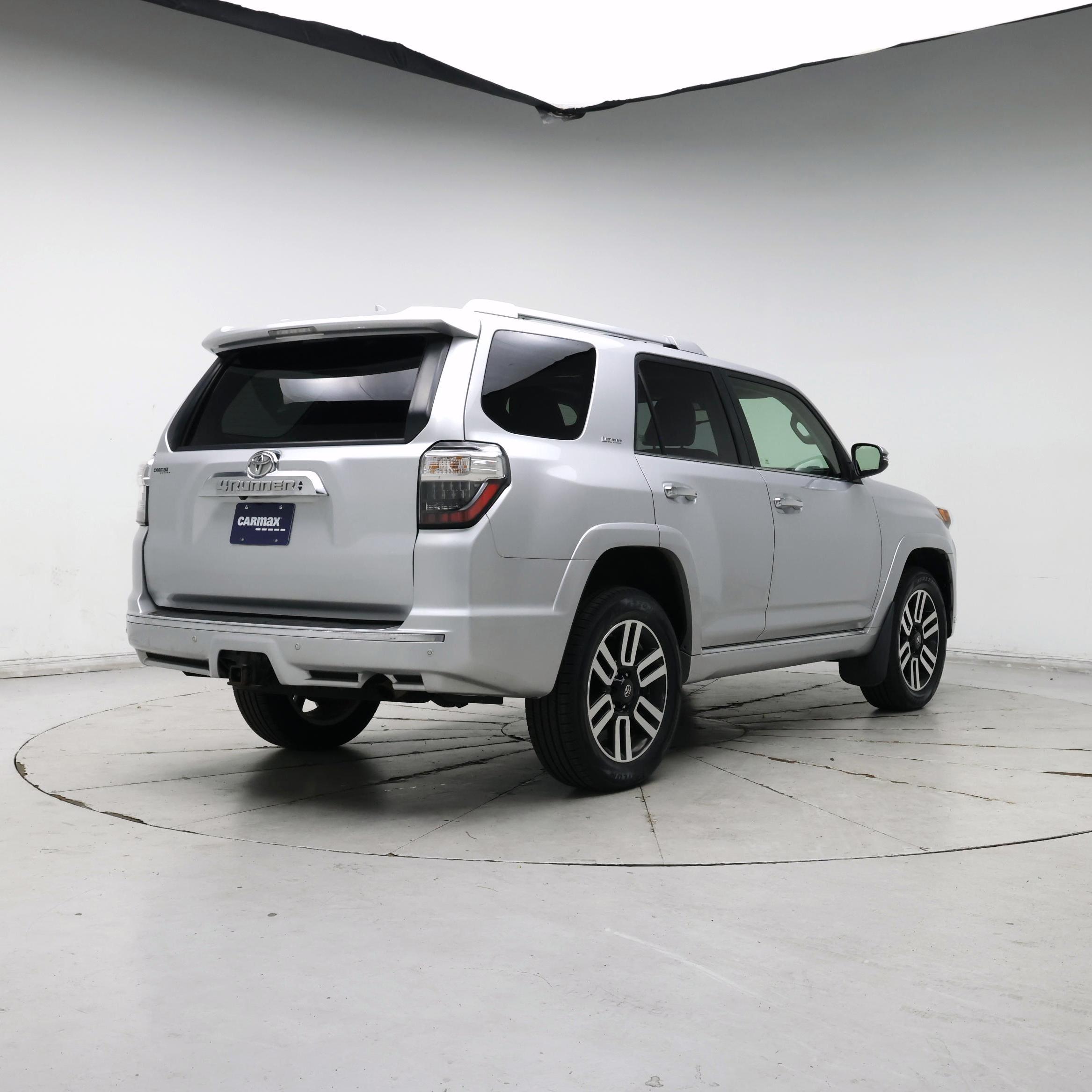 Thumbnail: 2015 Toyota 4Runner - 8