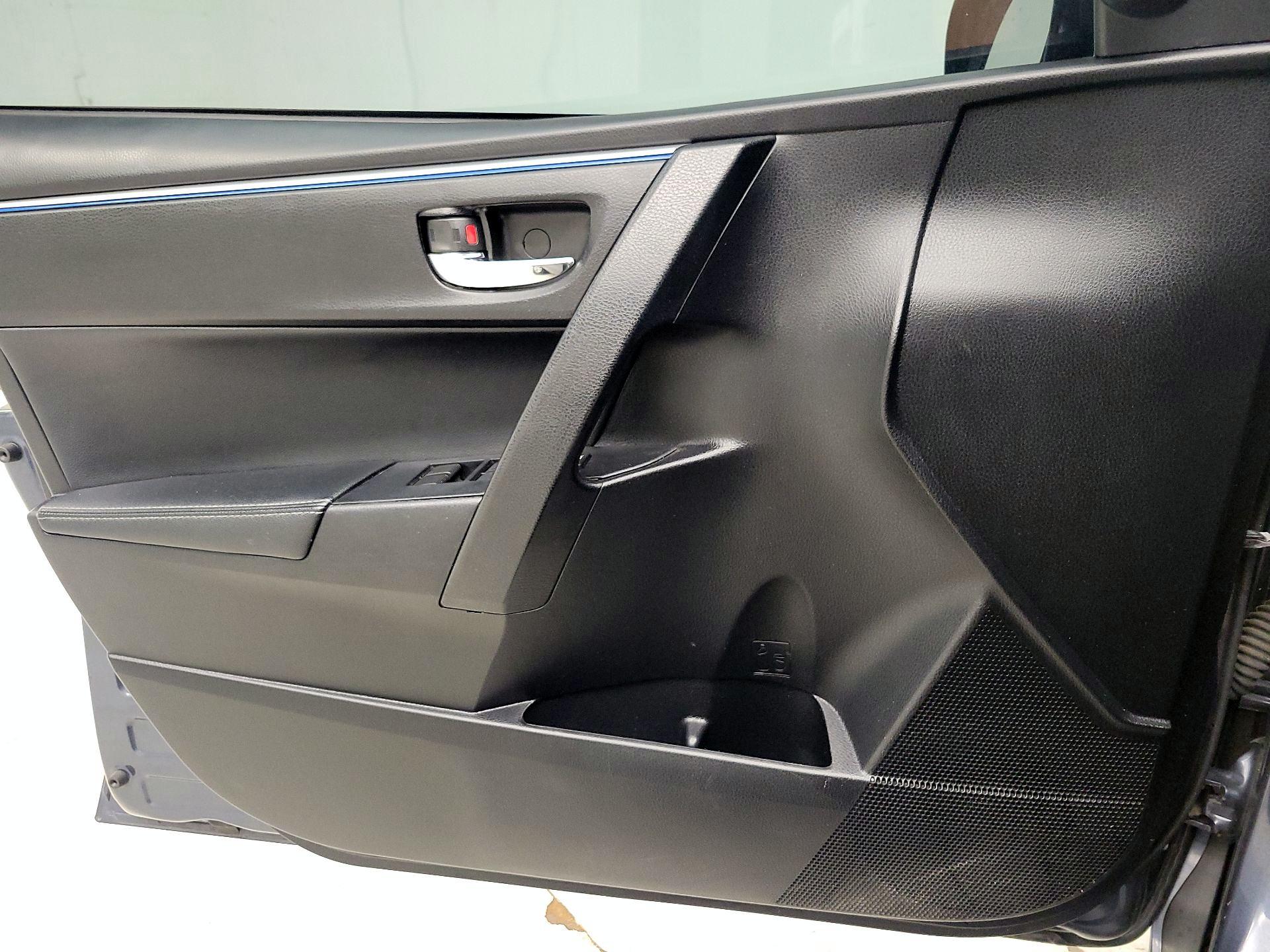 Thumbnail: 2016 Toyota Corolla - 12