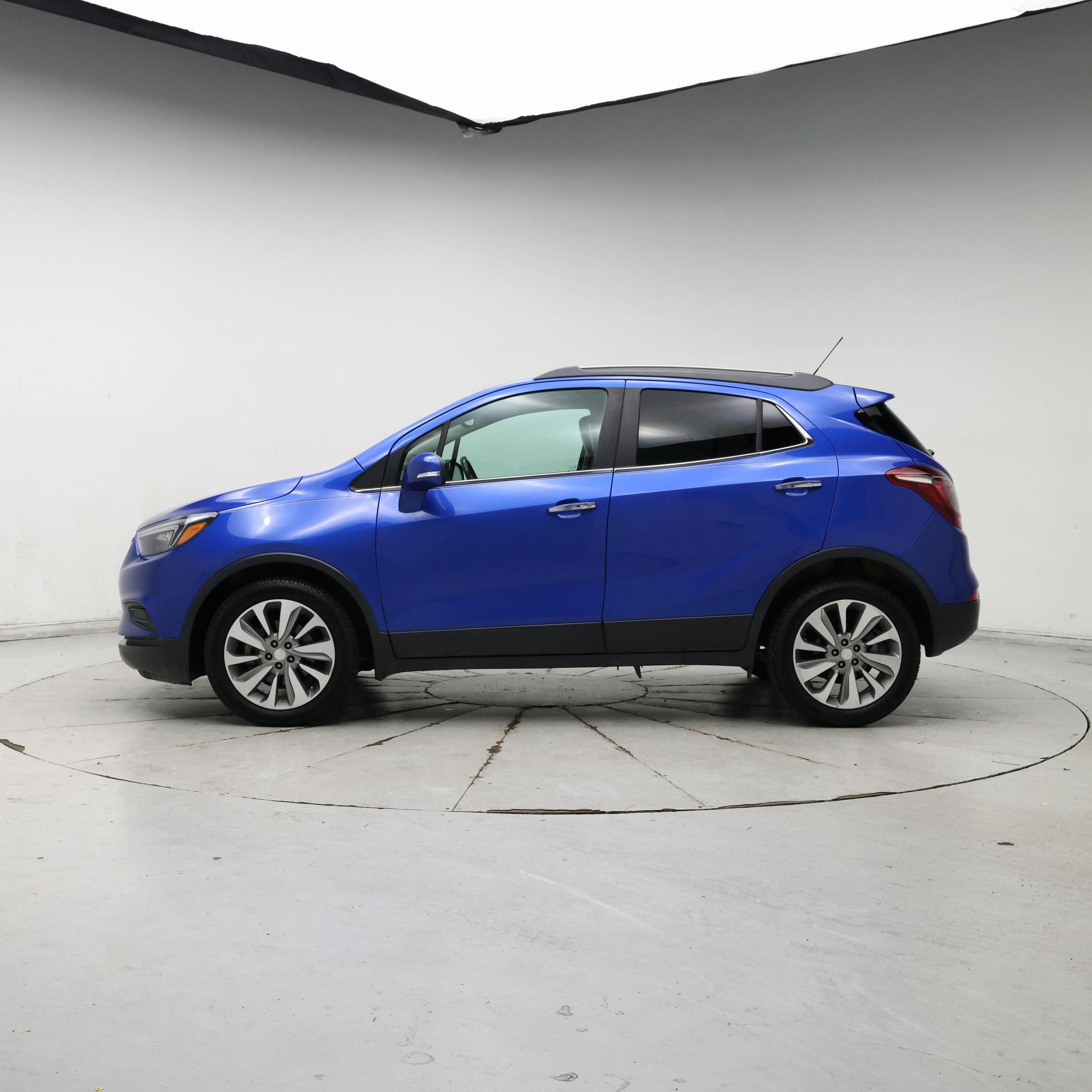 Thumbnail: 2018 Buick Encore - 3