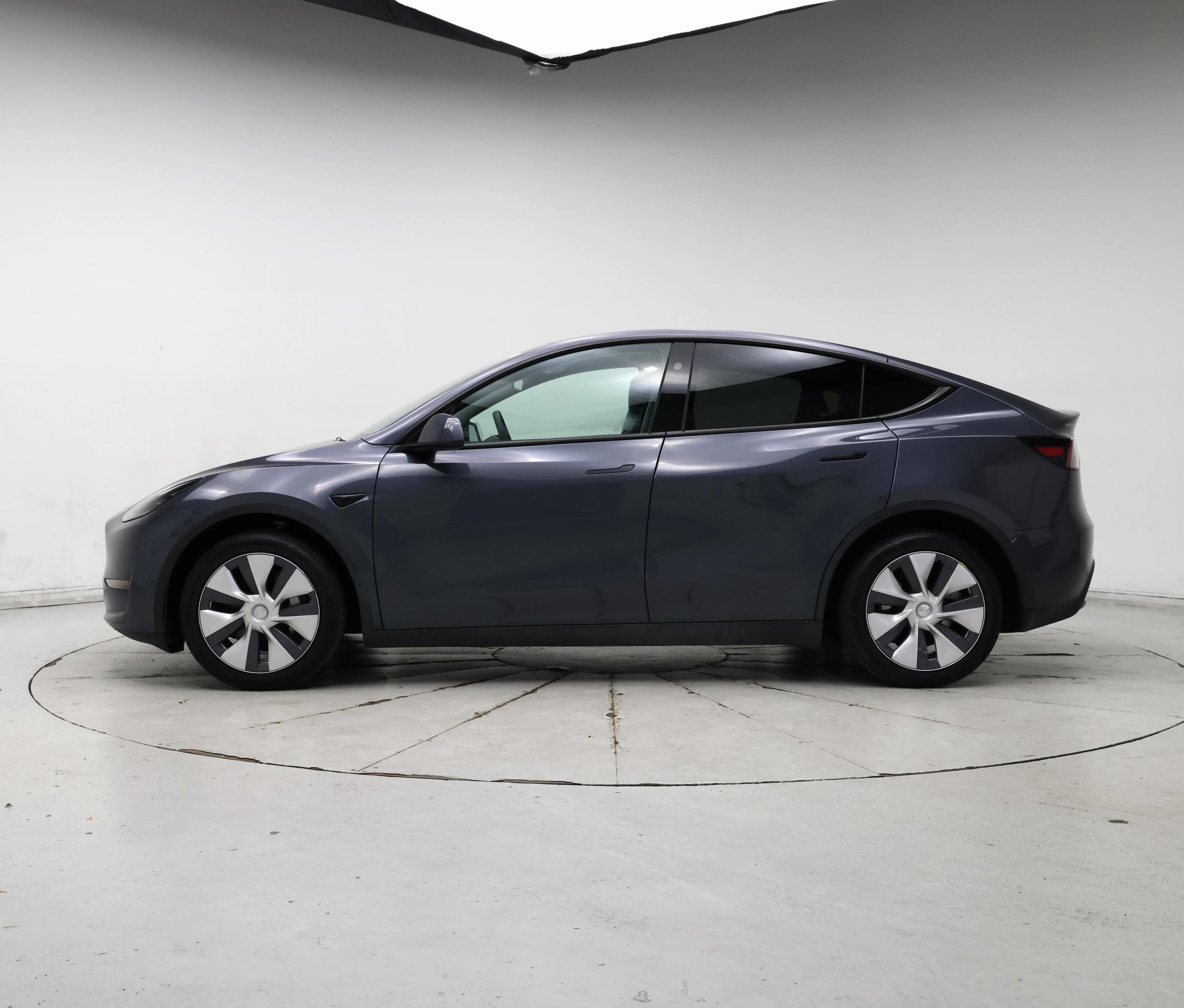 Thumbnail: 2023 Tesla Model Y - 3