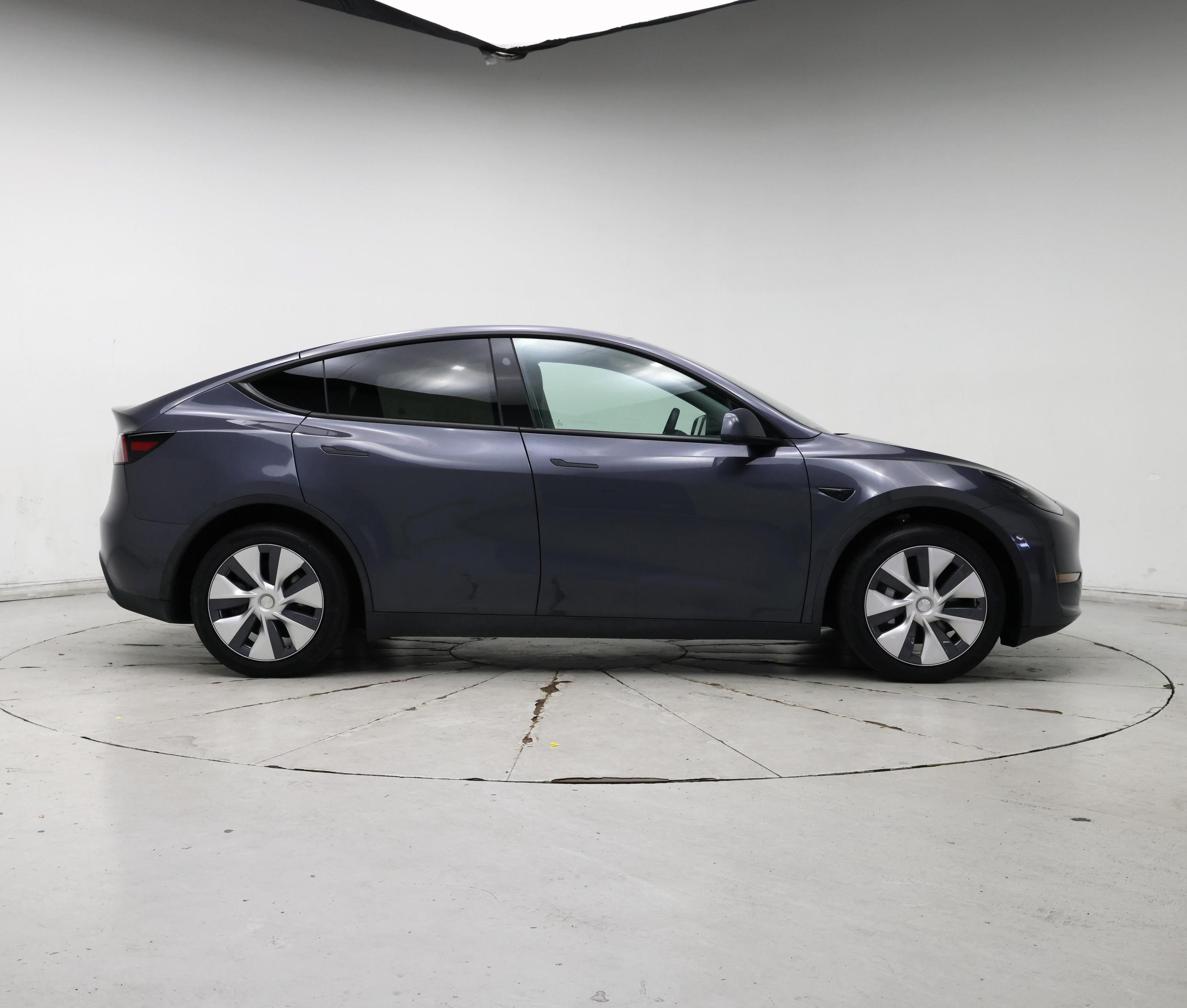 Thumbnail: 2023 Tesla Model Y - 7