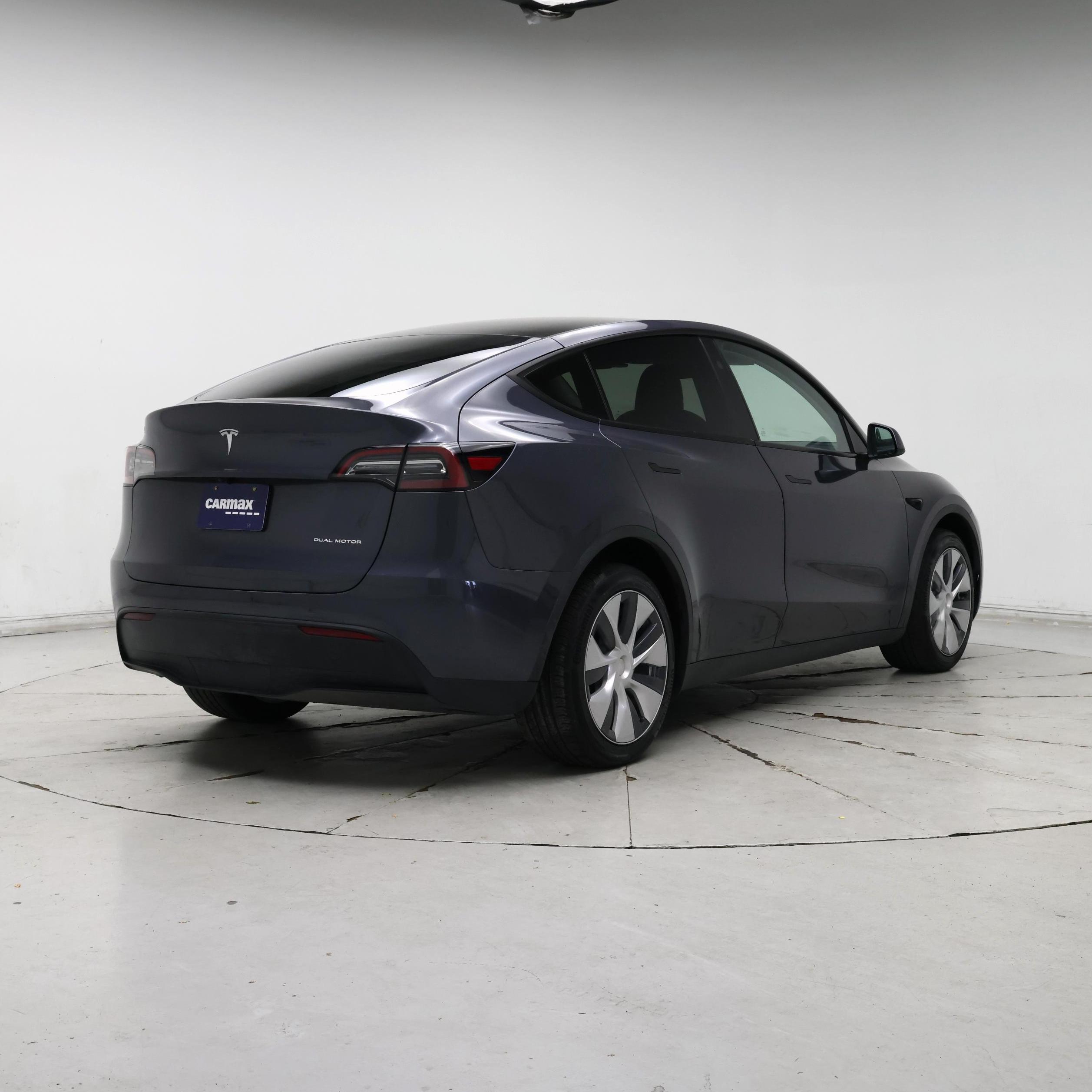 Thumbnail: 2023 Tesla Model Y - 8