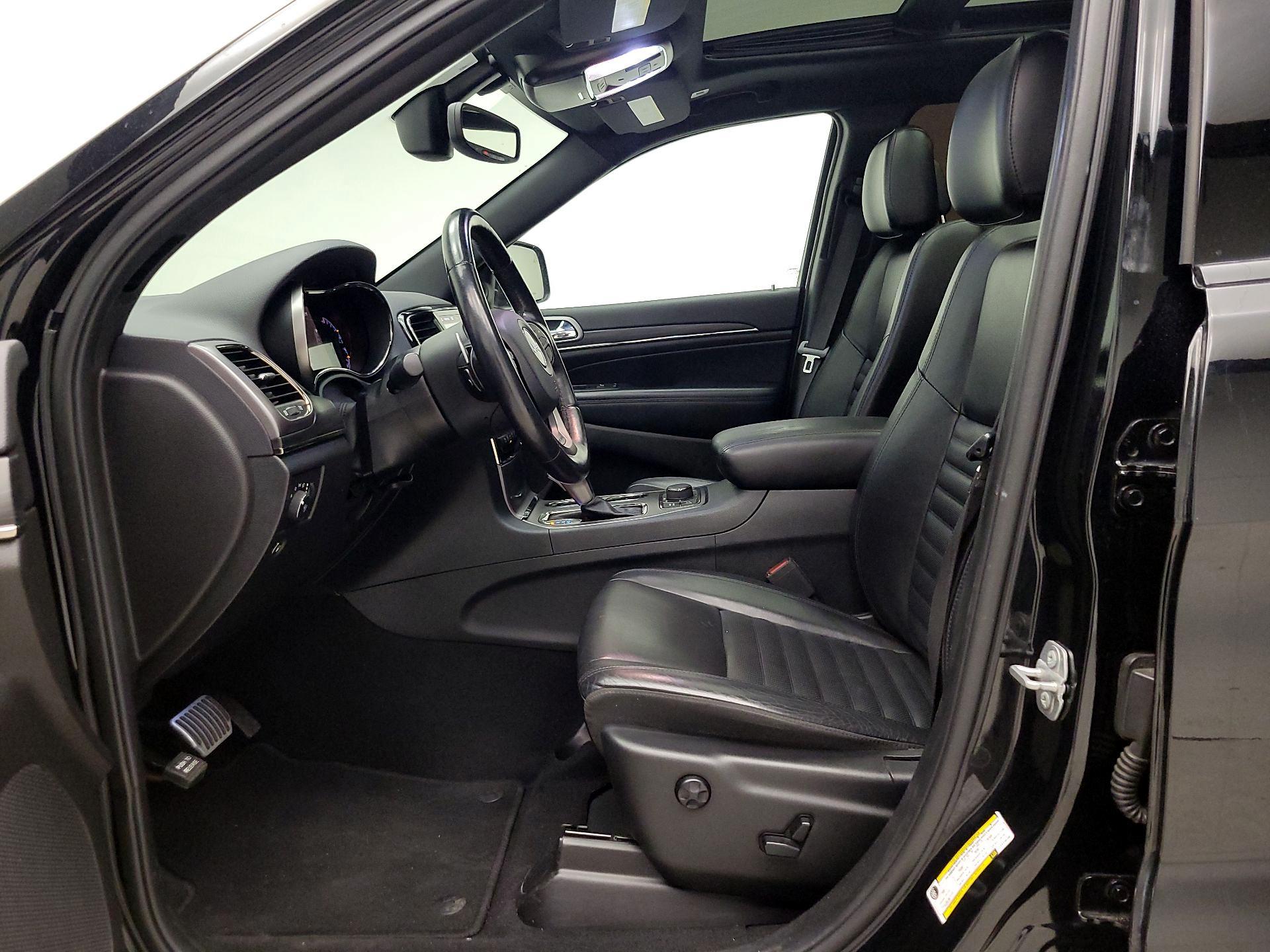 Thumbnail: 2020 Jeep Grand Cherokee - 11