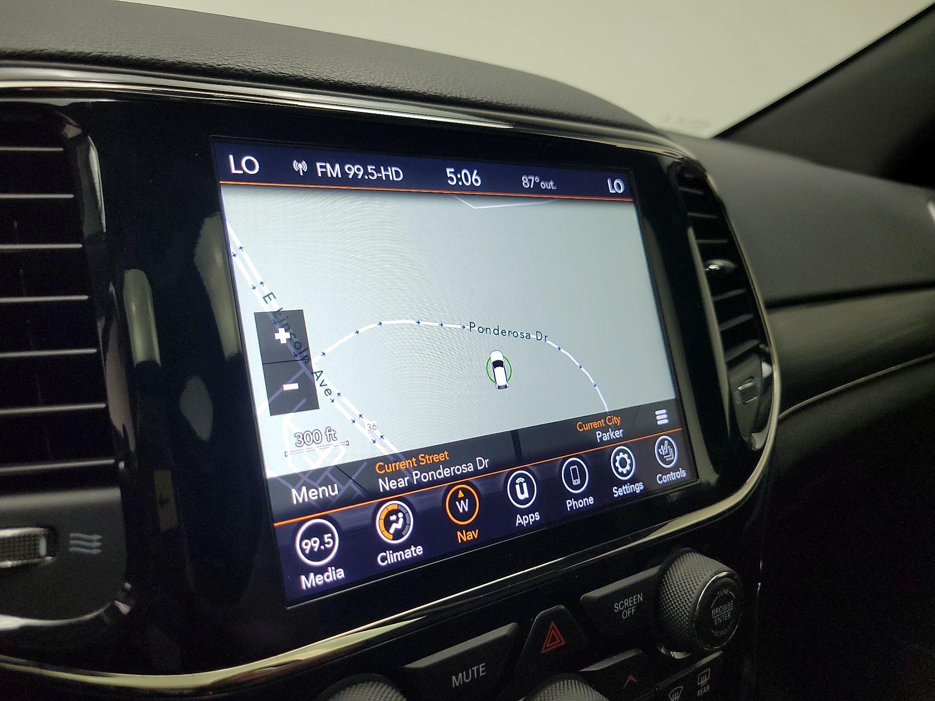 Thumbnail: 2020 Jeep Grand Cherokee - 14