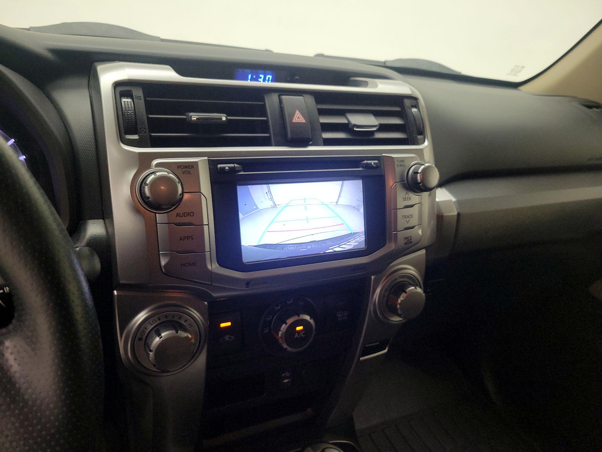 Thumbnail: 2015 Toyota 4Runner - 14