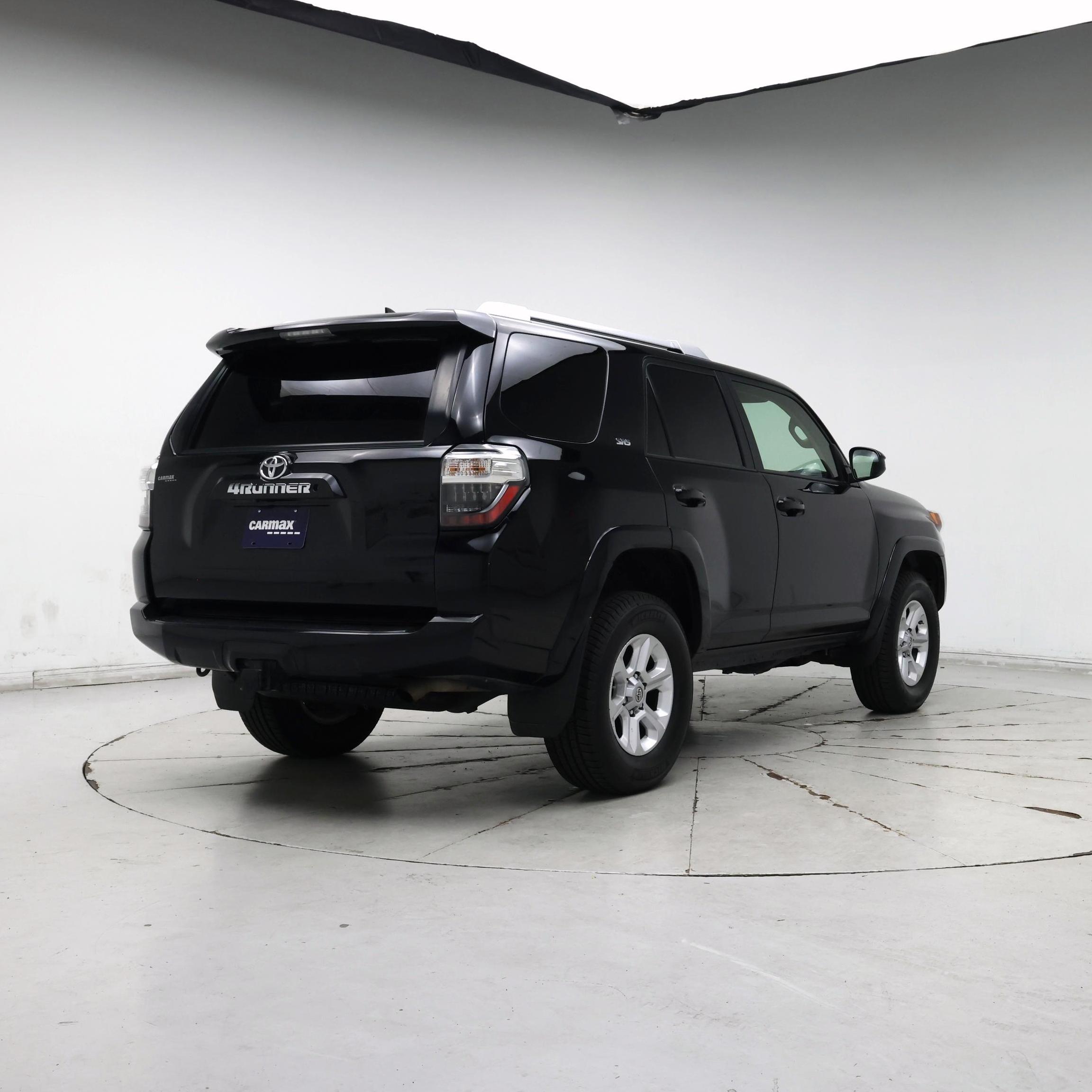 Thumbnail: 2015 Toyota 4Runner - 8