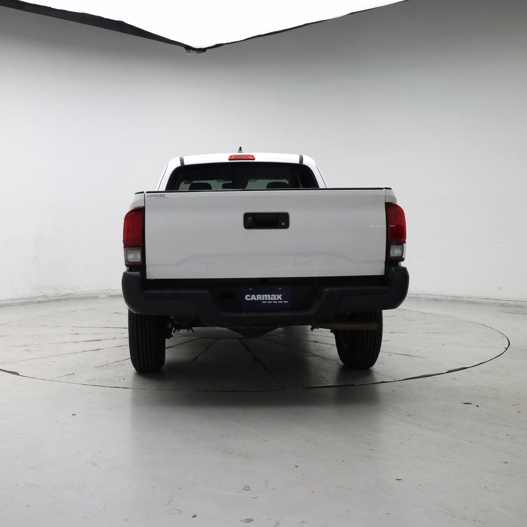 Thumbnail: 2019 Toyota Tacoma - 6