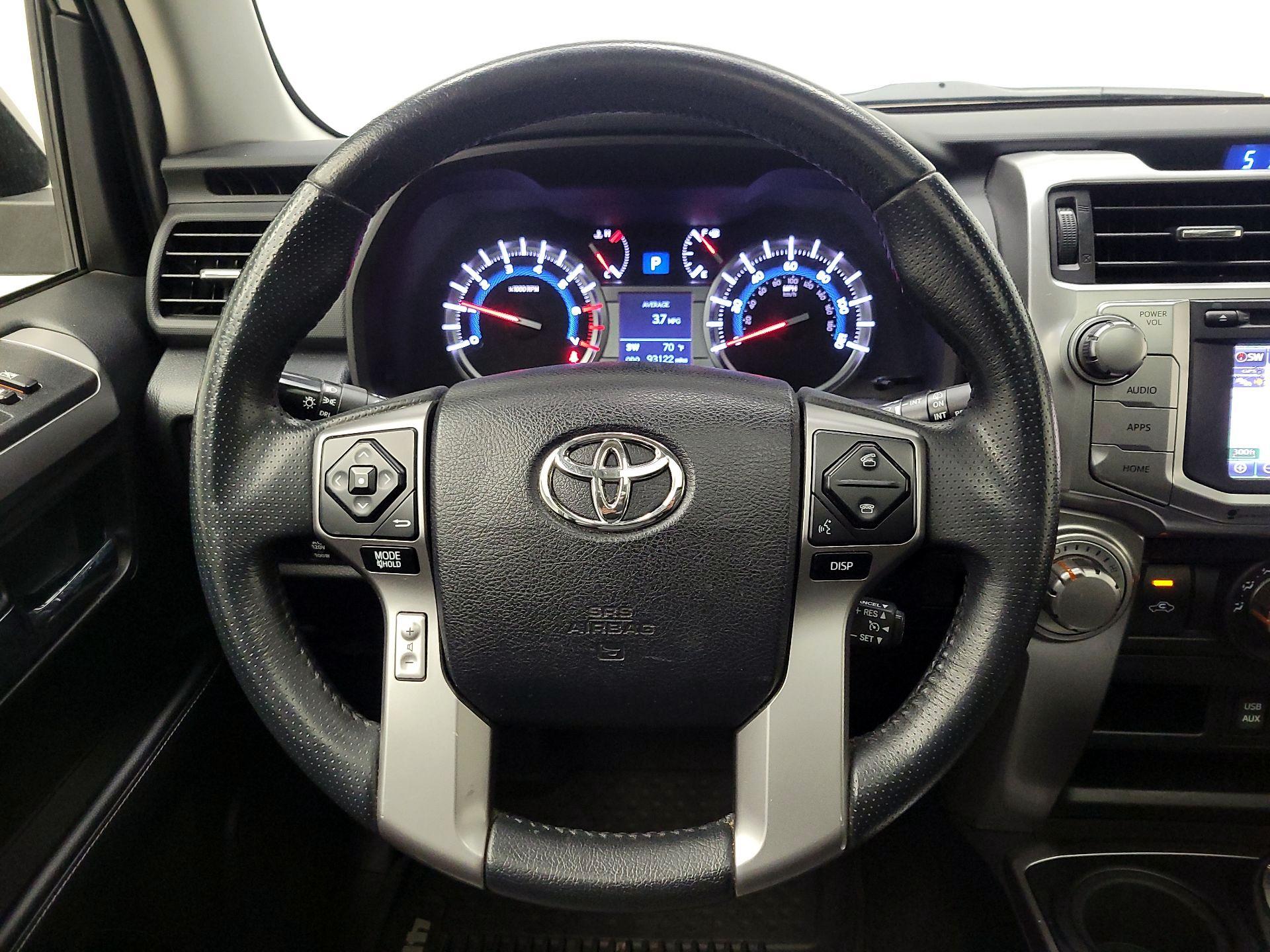 Thumbnail: 2019 Toyota 4Runner - 10