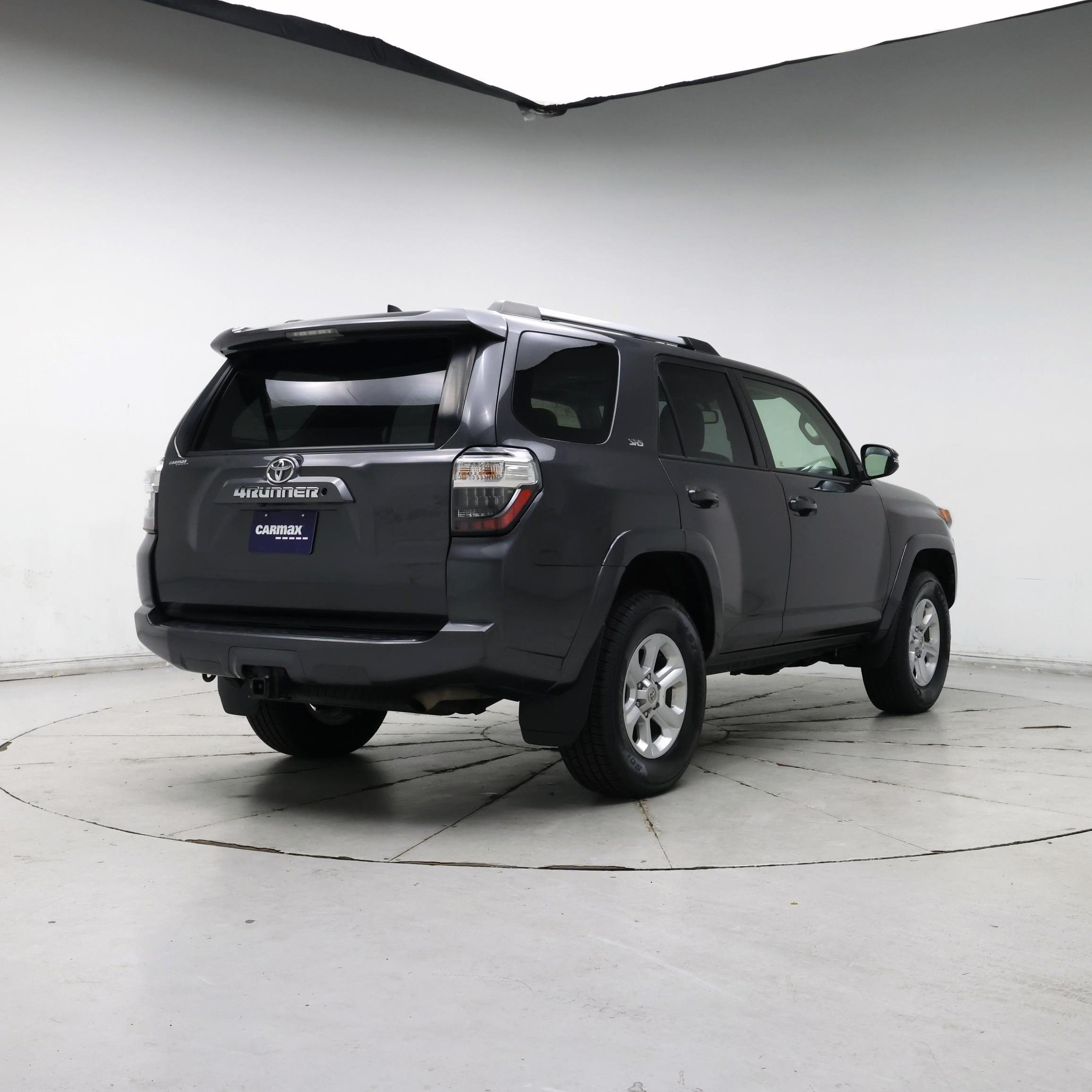 Thumbnail: 2019 Toyota 4Runner - 8