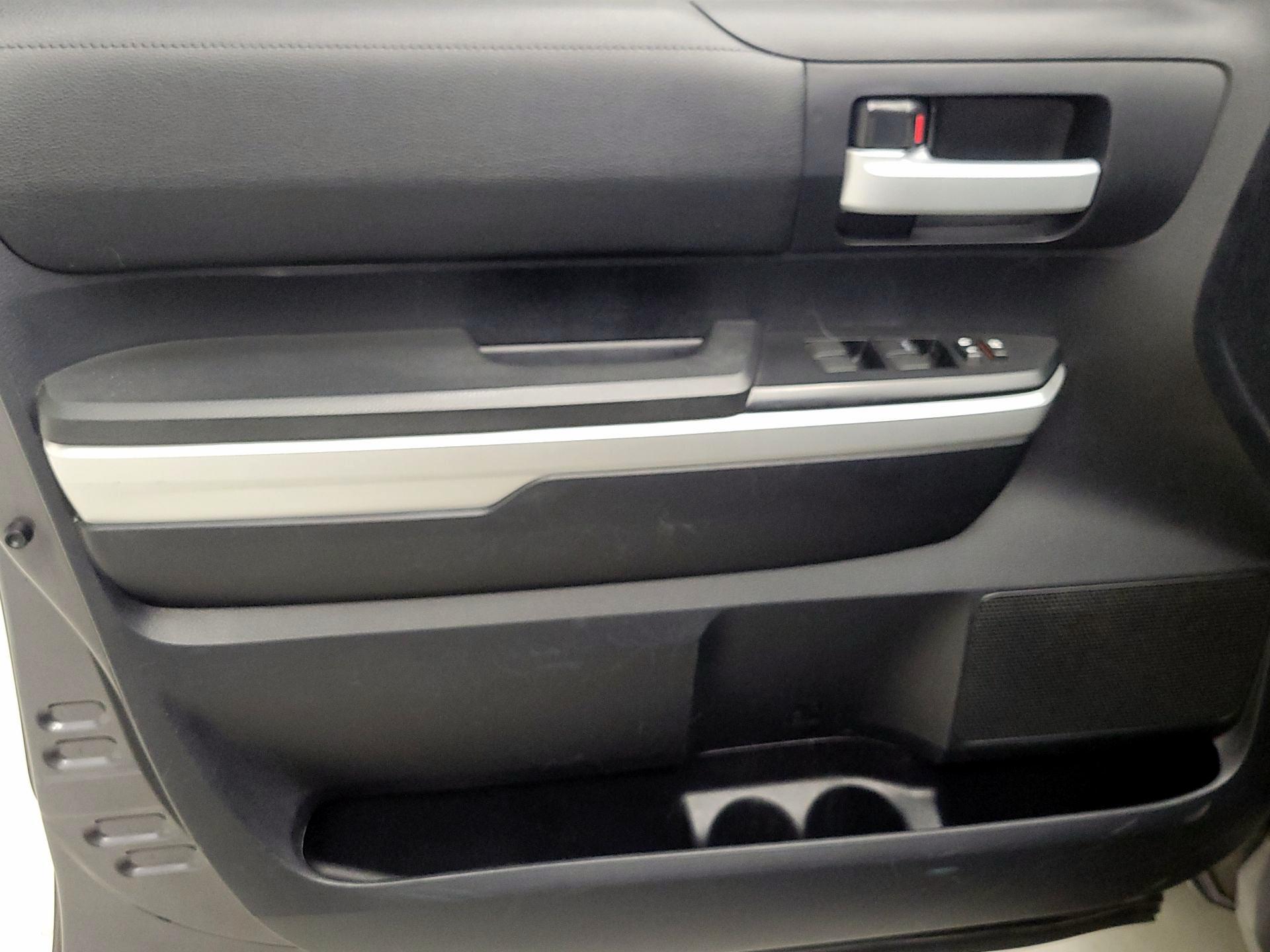 Thumbnail: 2014 Toyota Tundra - 10