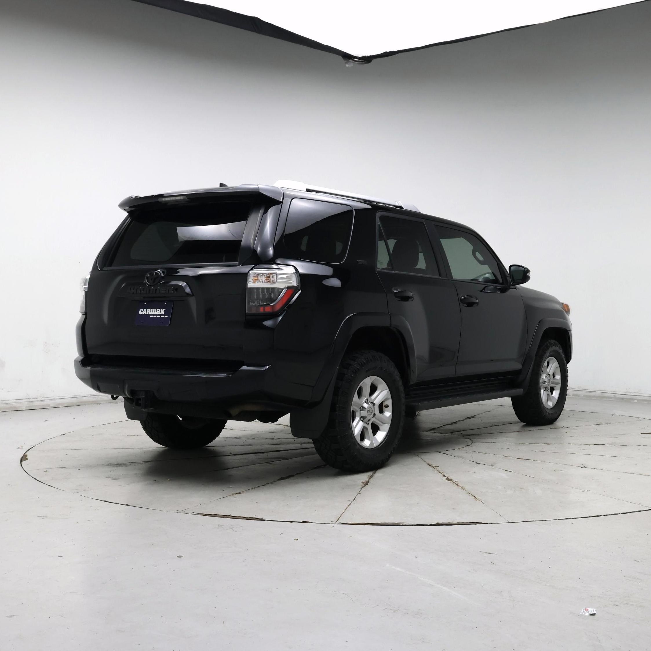 Thumbnail: 2016 Toyota 4Runner - 8