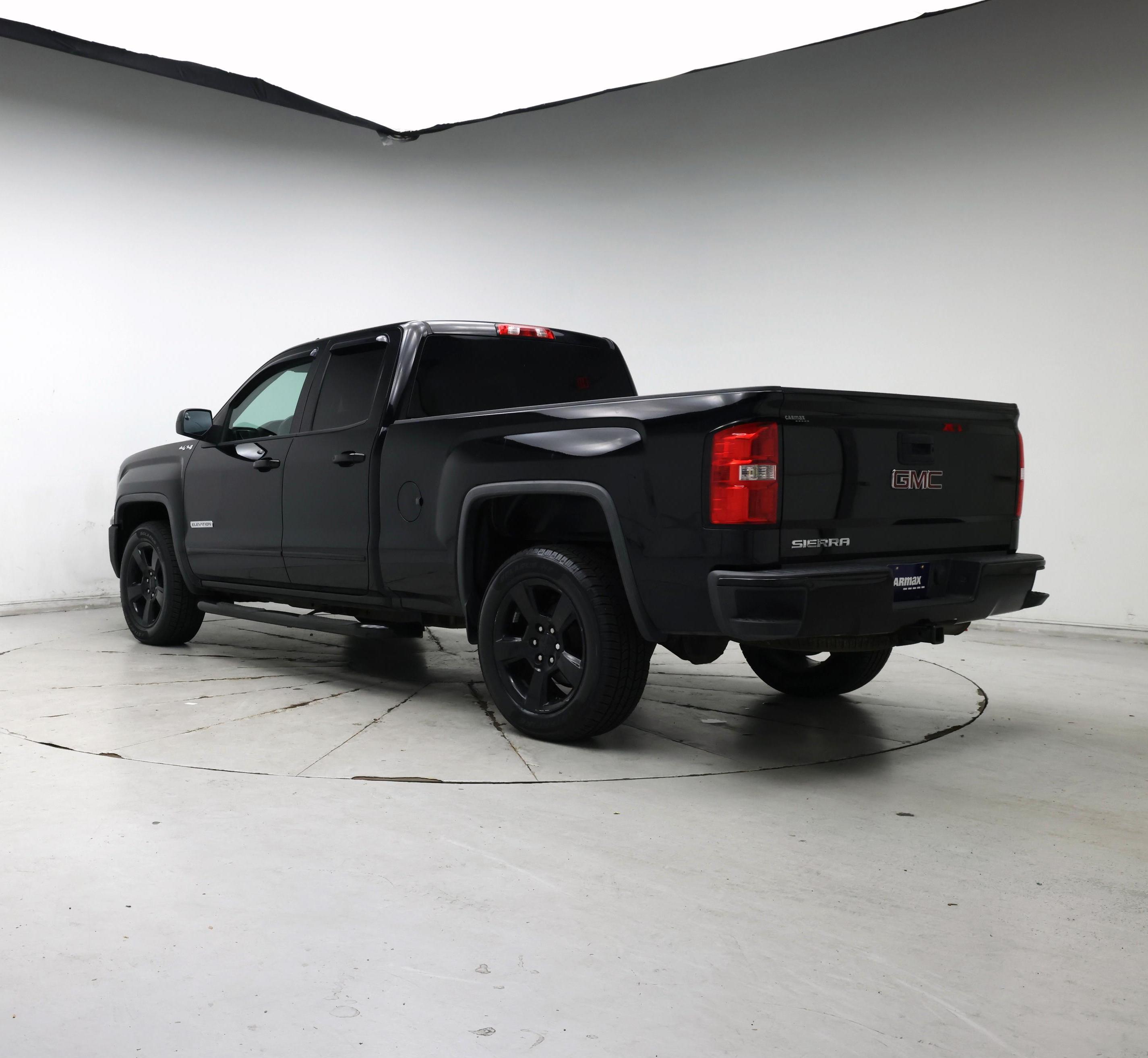 Thumbnail: 2017 GMC Sierra 1500 - 2