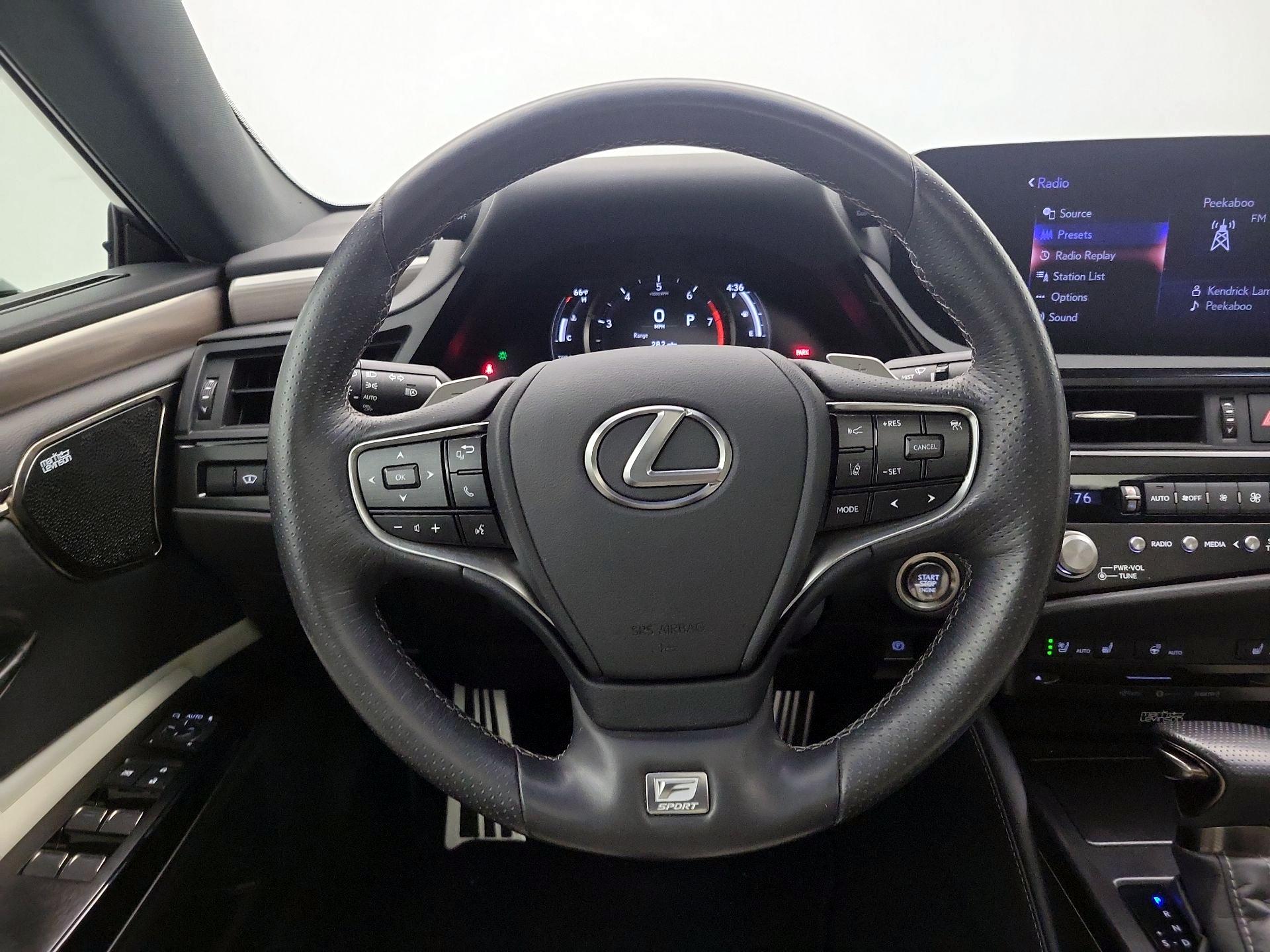 Thumbnail: 2022 Lexus ES - 10