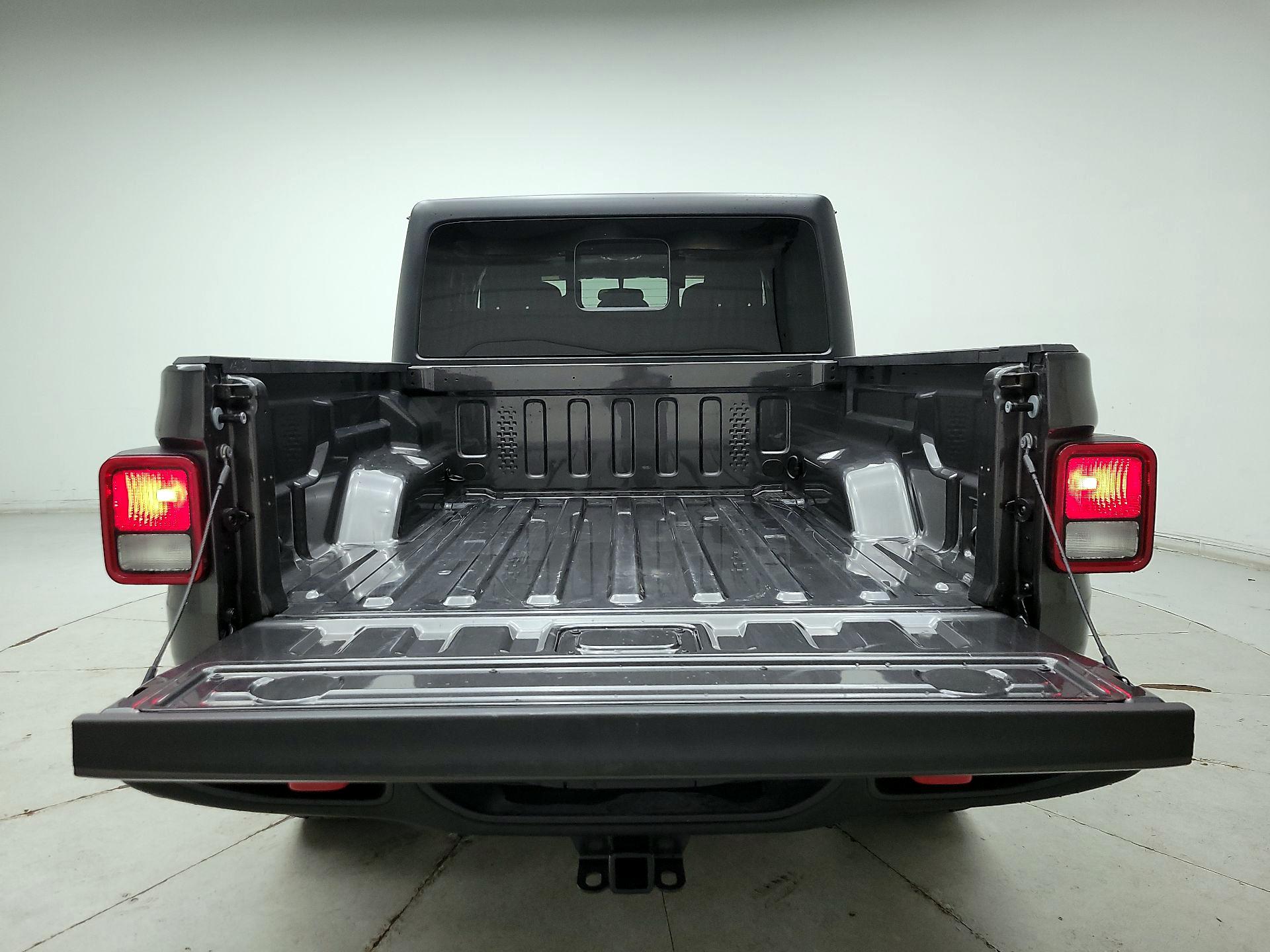 Thumbnail: 2021 Jeep Gladiator - 20