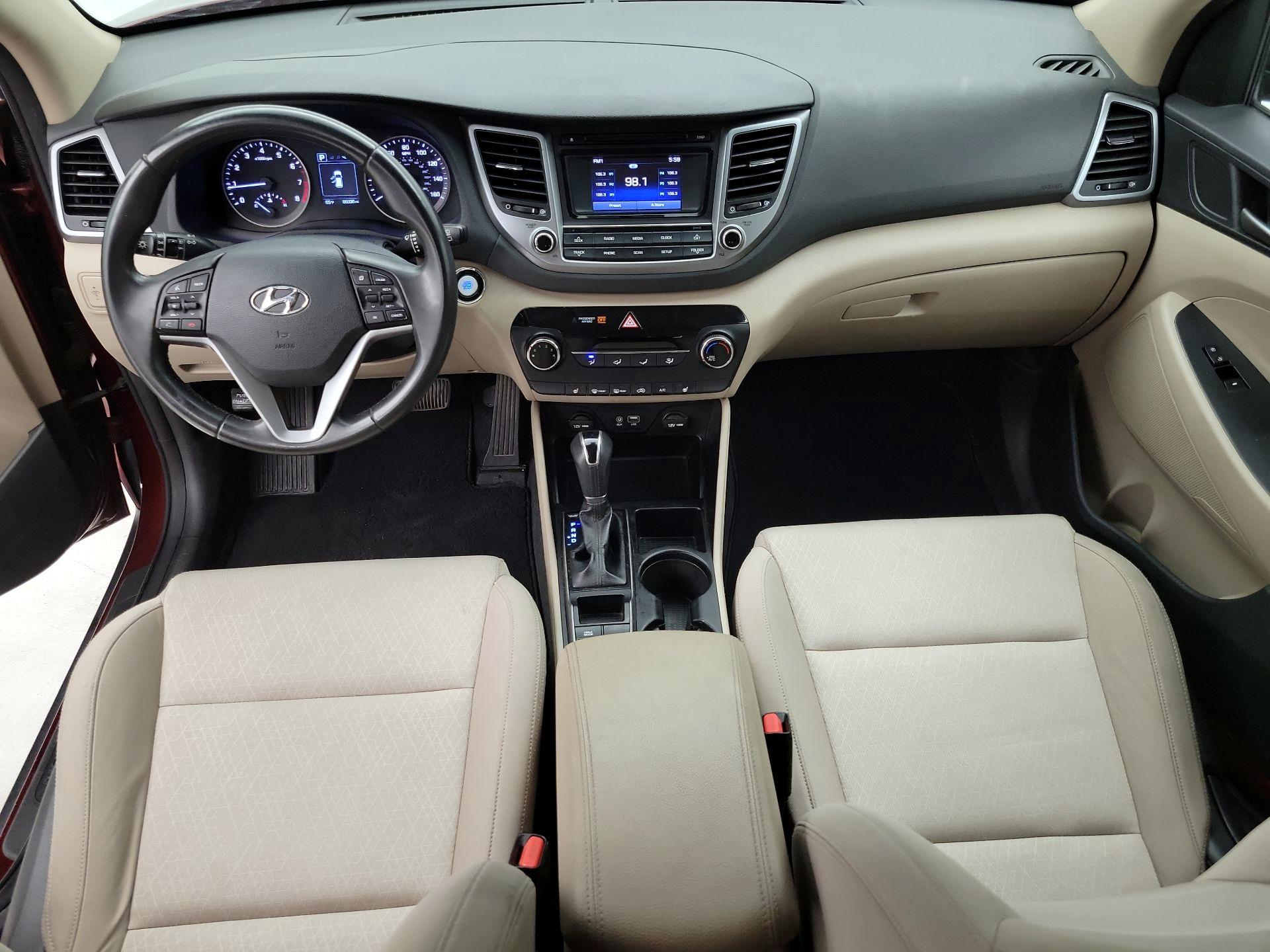 Thumbnail: 2017 Hyundai Tucson - 9