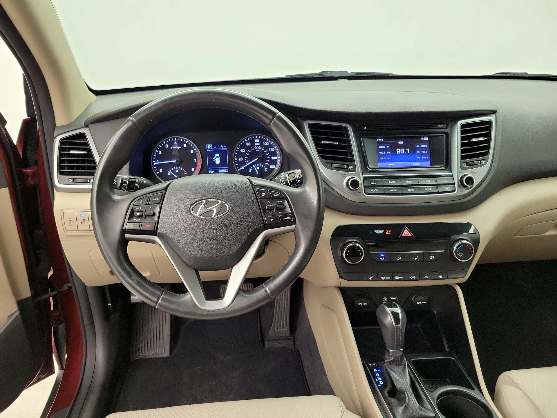 Thumbnail: 2017 Hyundai Tucson - 10