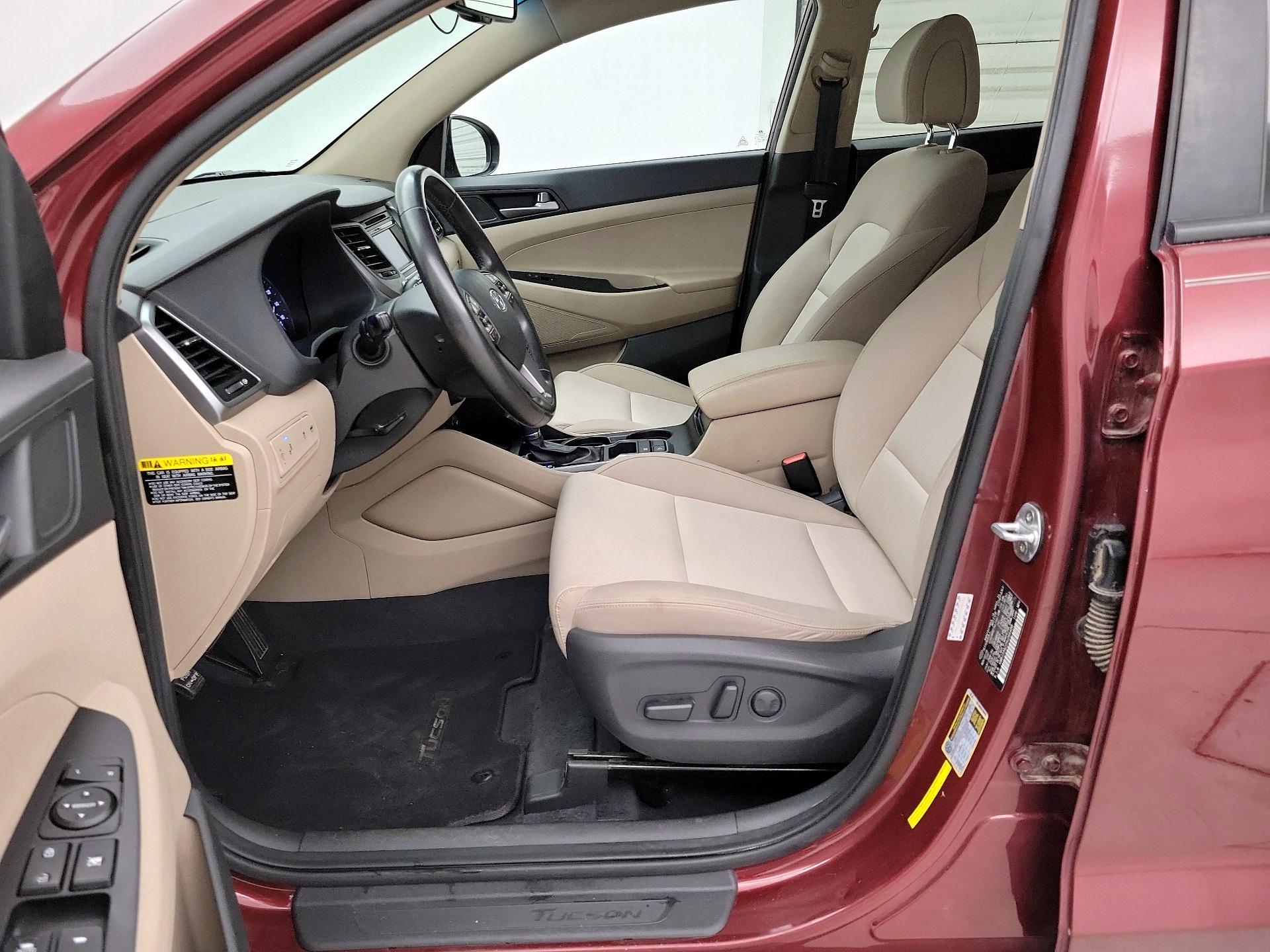 Thumbnail: 2017 Hyundai Tucson - 11