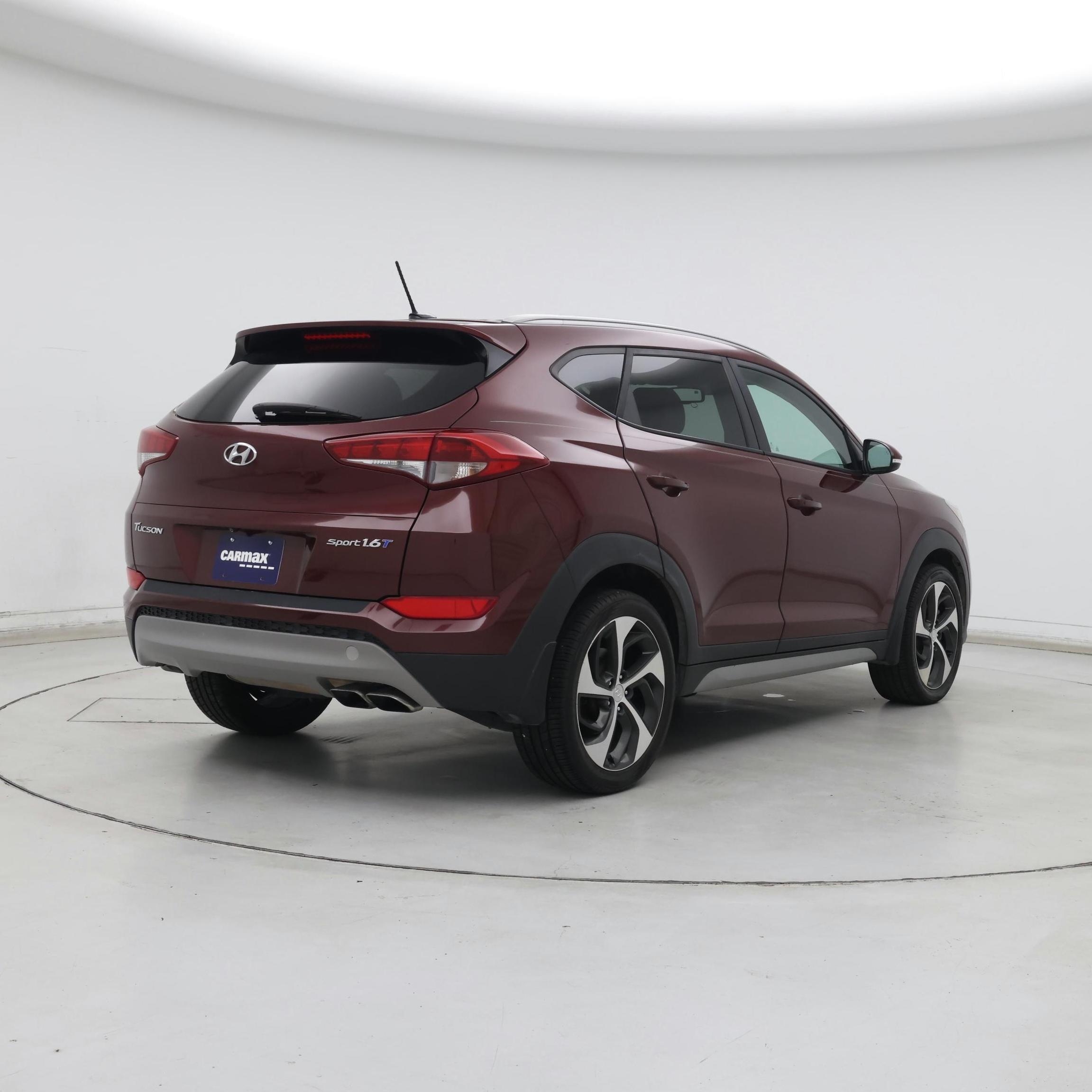 Thumbnail: 2017 Hyundai Tucson - 8
