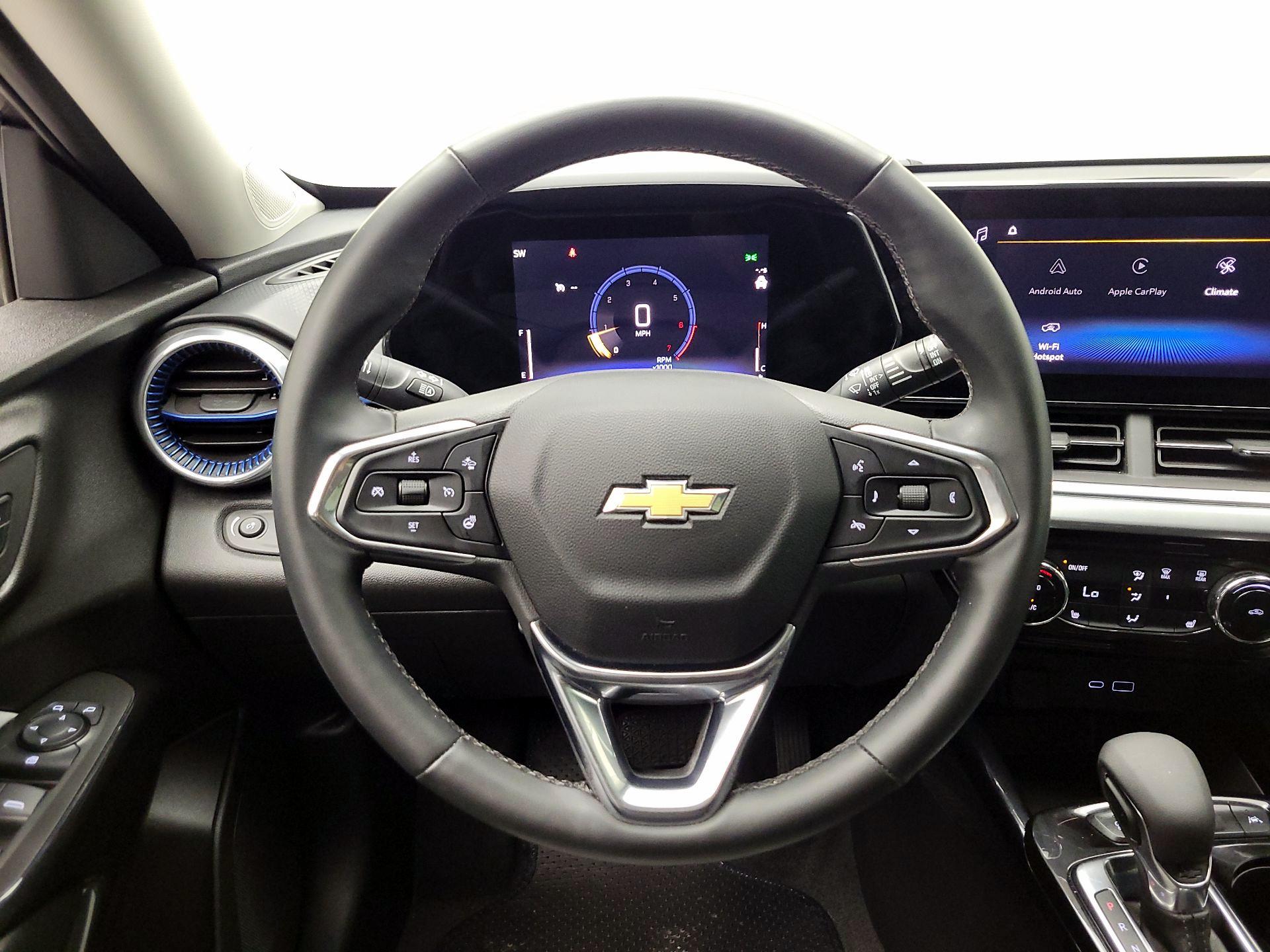 Thumbnail: 2024 Chevrolet Trax - 10