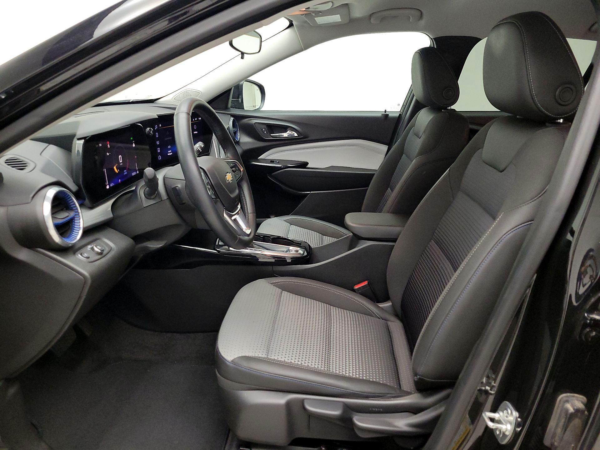Thumbnail: 2024 Chevrolet Trax - 11
