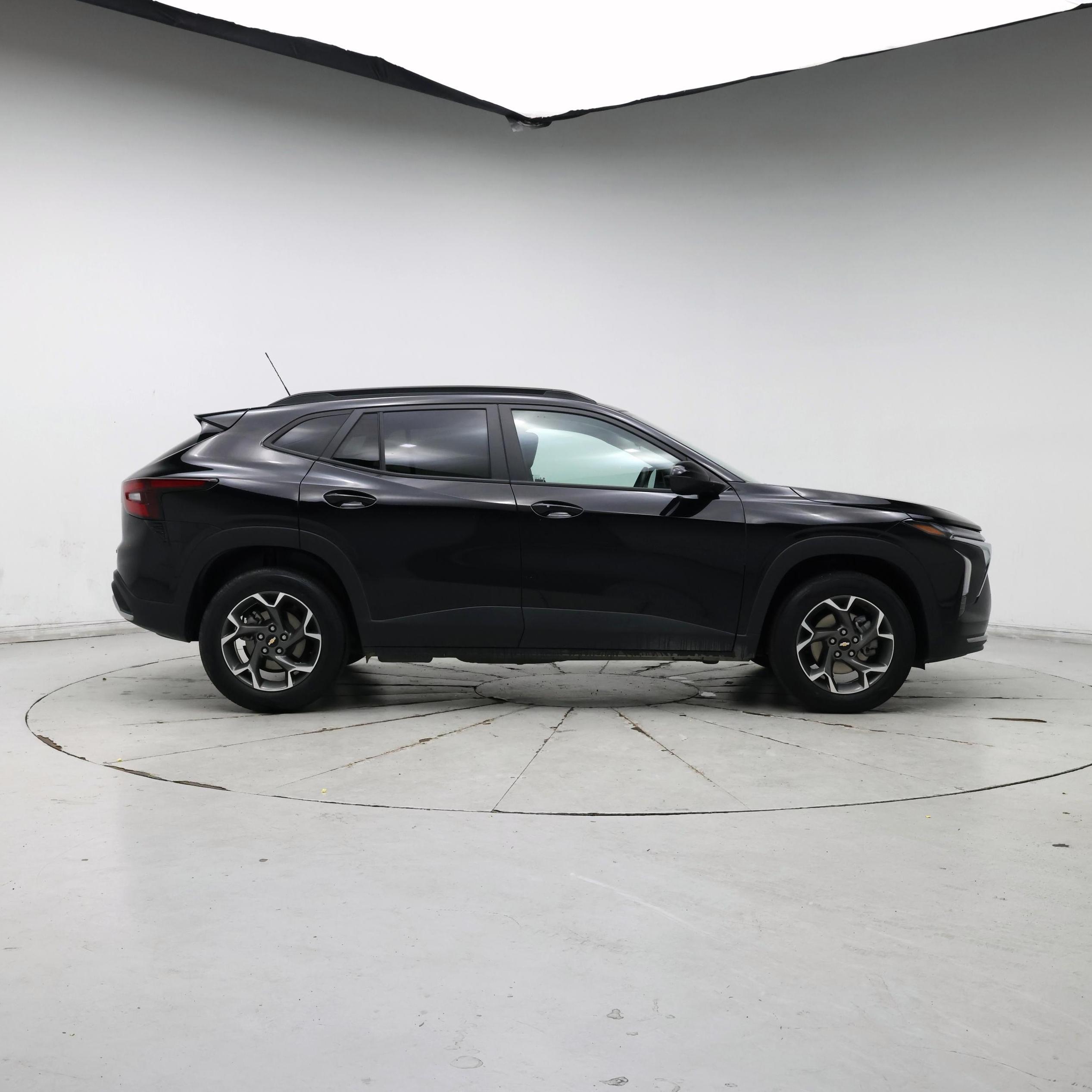 Thumbnail: 2024 Chevrolet Trax - 7