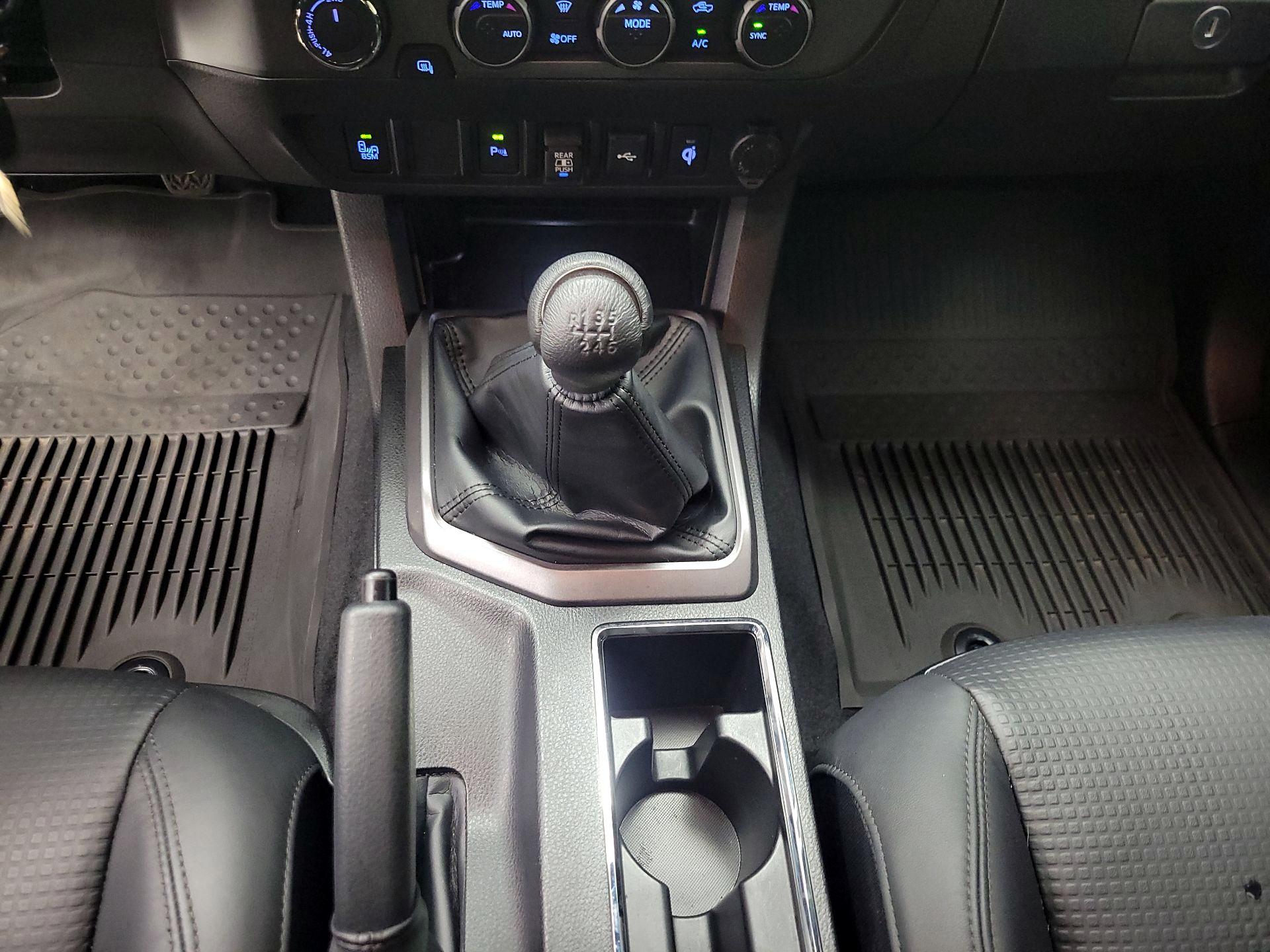 Thumbnail: 2023 Toyota Tacoma - 18