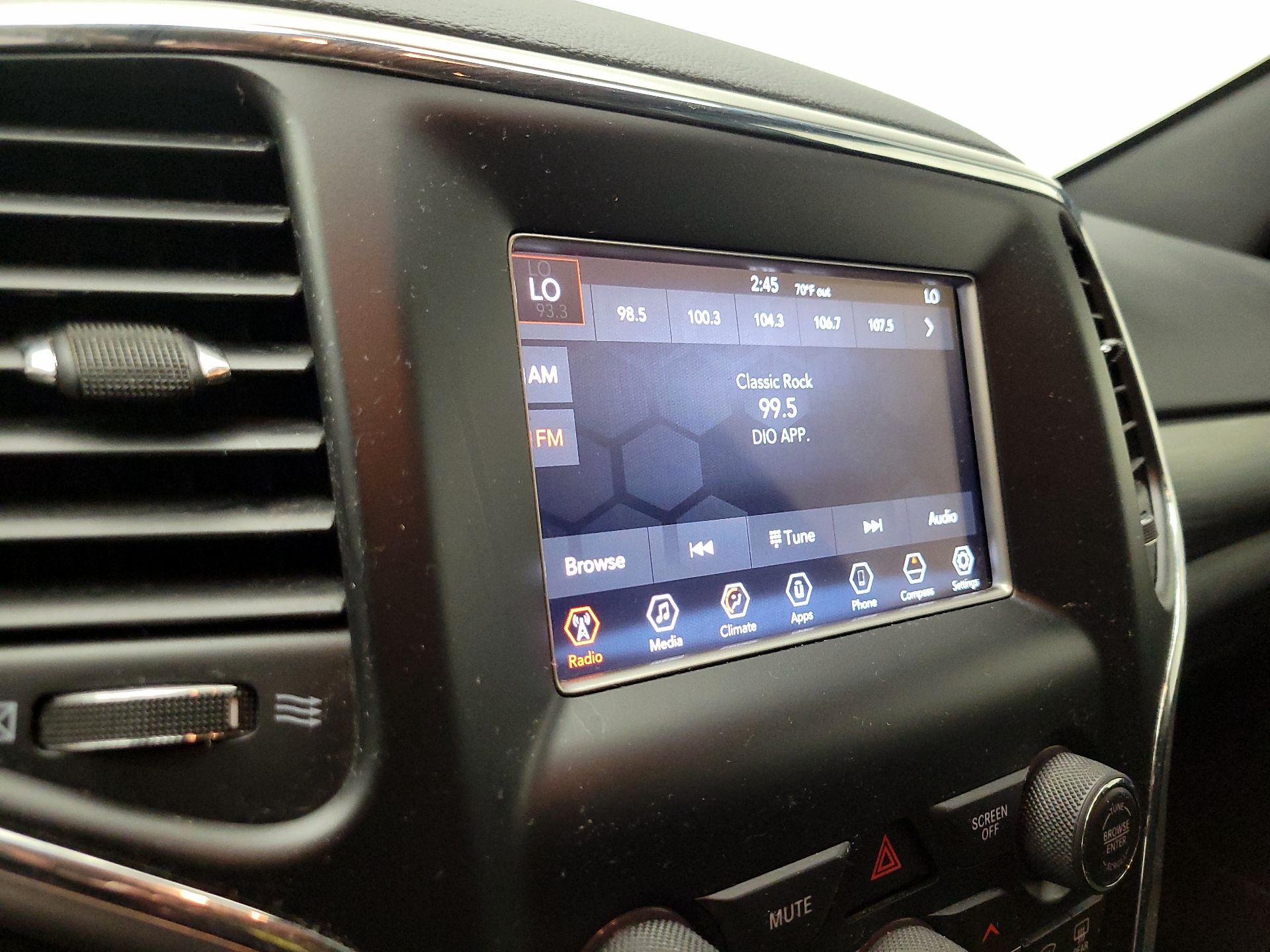 Thumbnail: 2019 Jeep Grand Cherokee - 15